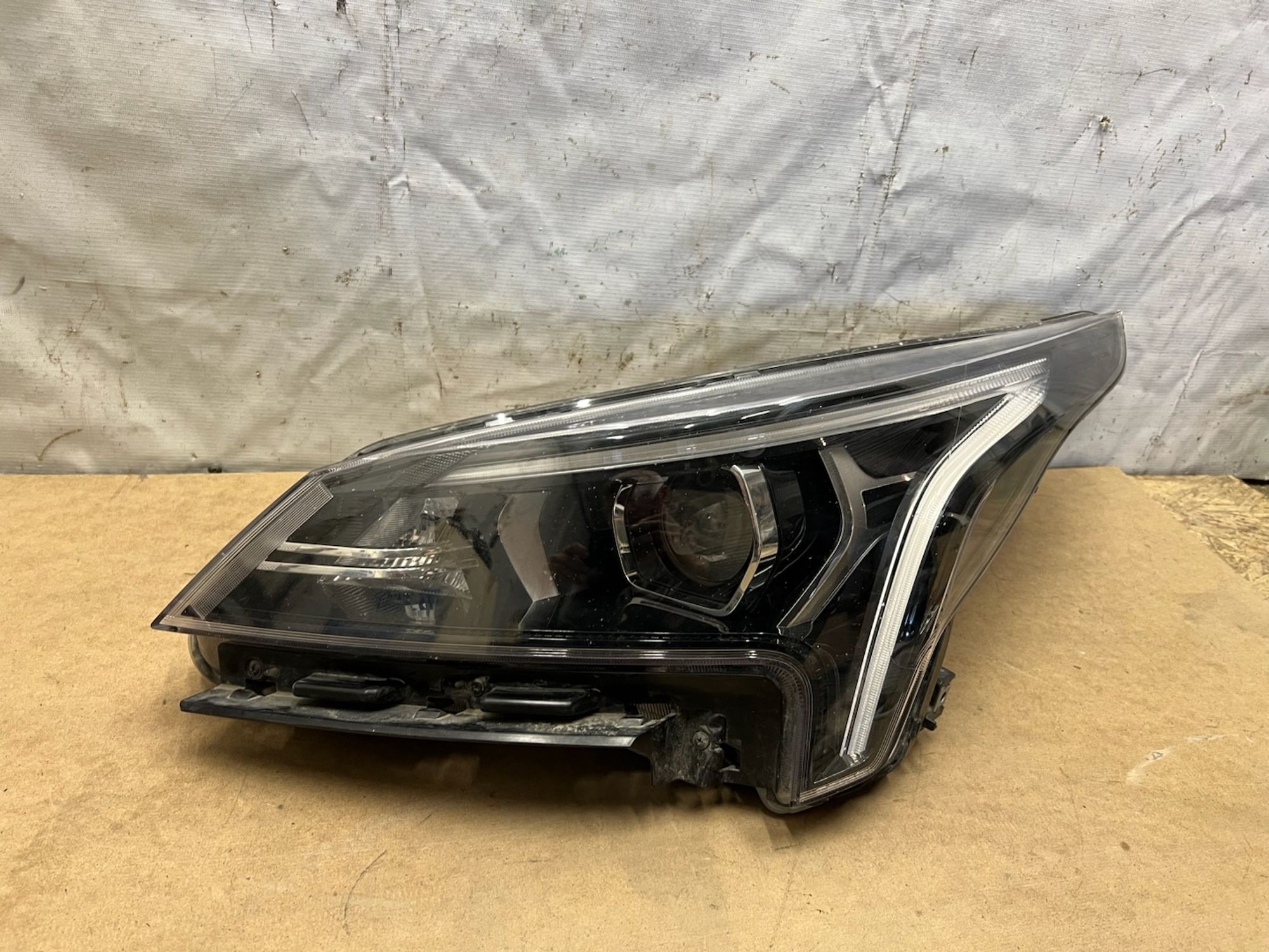 https://gcs.partsauto.market/rn-stockpro.appspot.com/thmbs/userImages/74b999aff9da8d5a09f9ff26dc196135/part/824f1754-23e9-40f8-9d28-83c1fdd3487e_1747764527492.jpg
