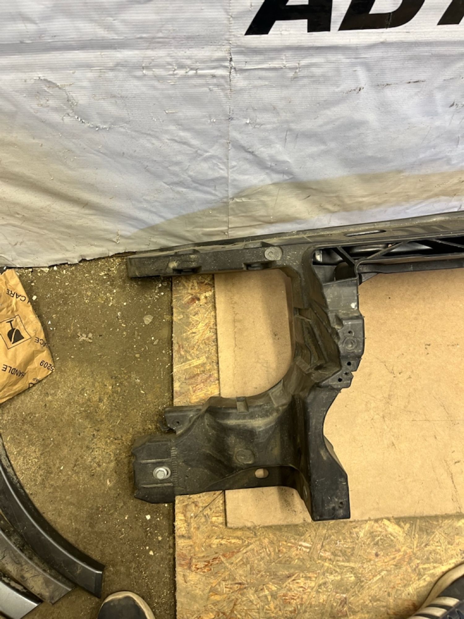 https://gcs.partsauto.market/rn-stockpro.appspot.com/thmbs/userImages/74b999aff9da8d5a09f9ff26dc196135/part/82db5f32-c350-45f7-88ad-e645b82e0a16_1744110262970.jpg