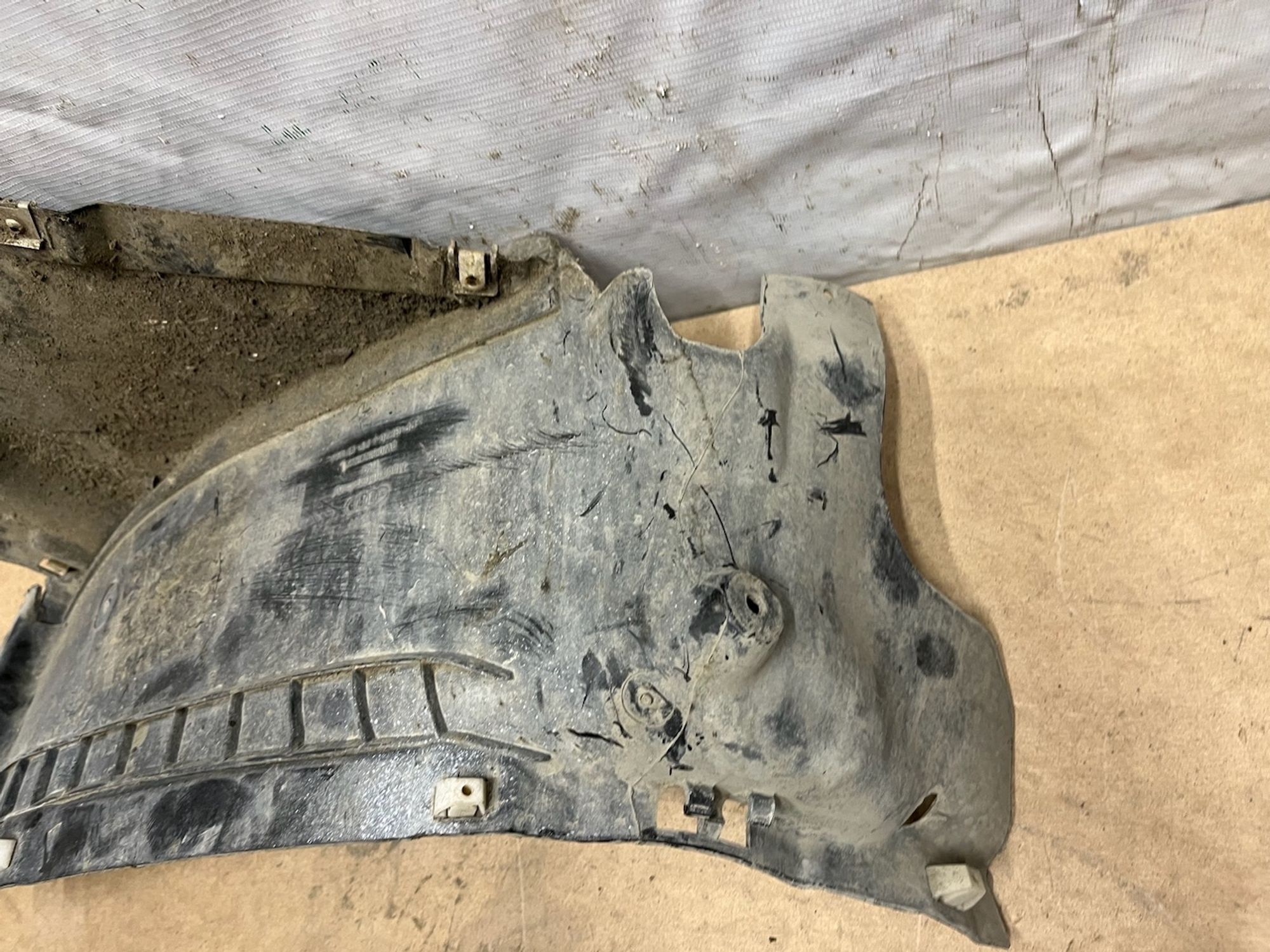 https://gcs.partsauto.market/rn-stockpro.appspot.com/thmbs/userImages/74b999aff9da8d5a09f9ff26dc196135/part/84ee91c2-f428-43d7-8769-43343badde6d_1746006985178.jpg