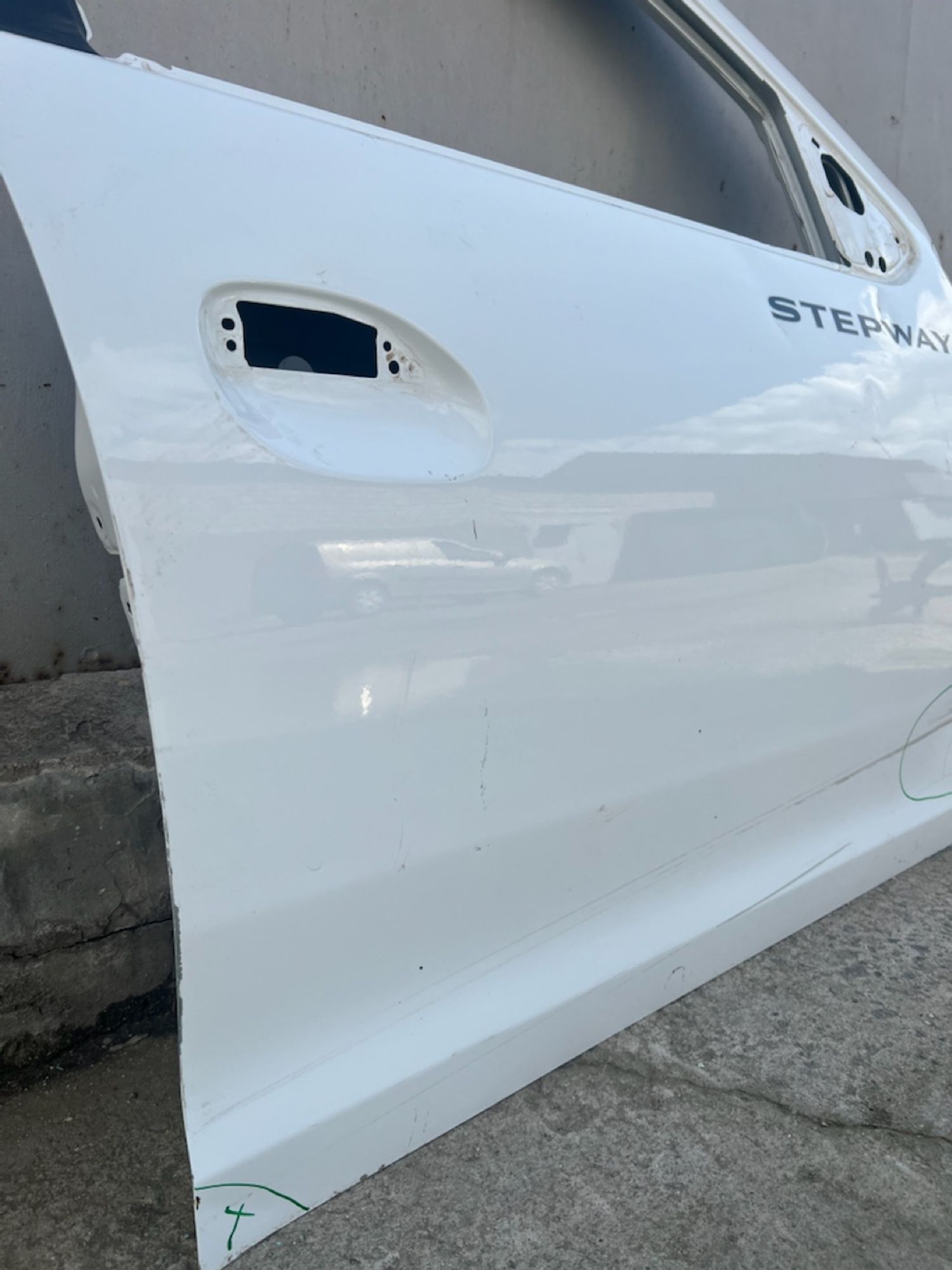 https://gcs.partsauto.market/rn-stockpro.appspot.com/thmbs/userImages/74b999aff9da8d5a09f9ff26dc196135/part/87ba5fe4-13be-407c-8e5a-35f82e3b61d6_1747536769952.jpg