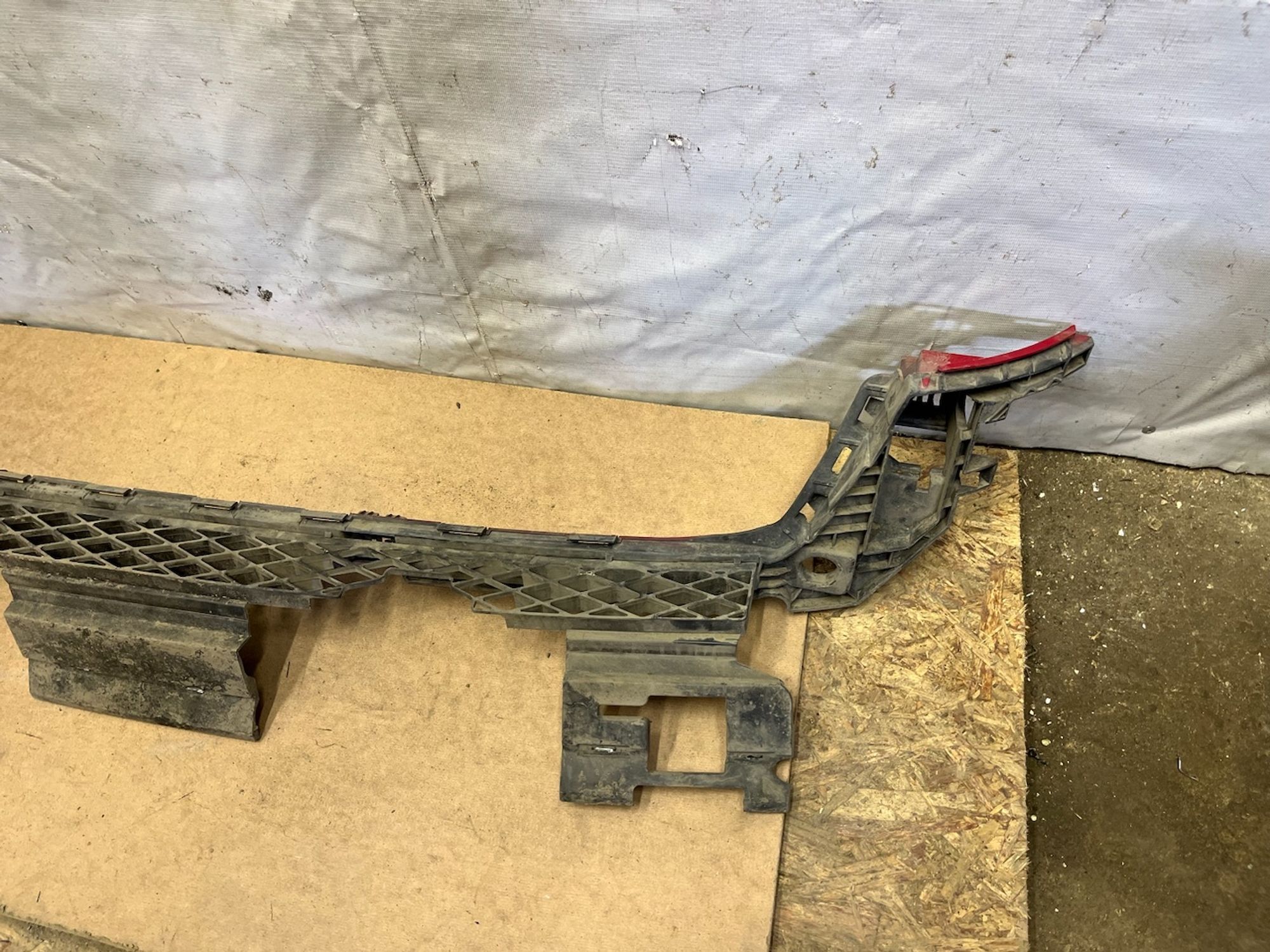 https://gcs.partsauto.market/rn-stockpro.appspot.com/thmbs/userImages/74b999aff9da8d5a09f9ff26dc196135/part/8822af21-54ed-4d39-8544-bf25a8ea4bc0_1743582220974.jpg