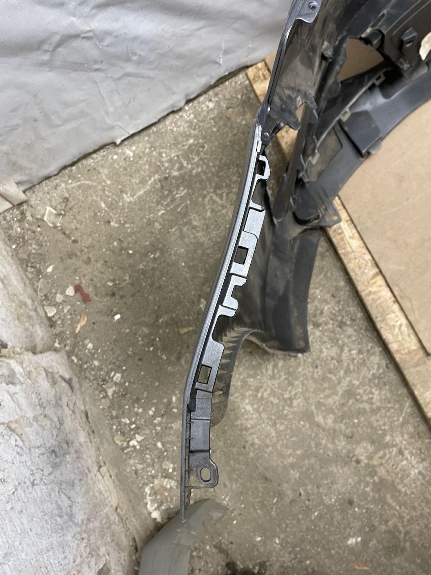https://gcs.partsauto.market/rn-stockpro.appspot.com/thmbs/userImages/74b999aff9da8d5a09f9ff26dc196135/part/898d8a29-5f29-49a0-8e30-a8b33210c9e1_1737540827566.jpg