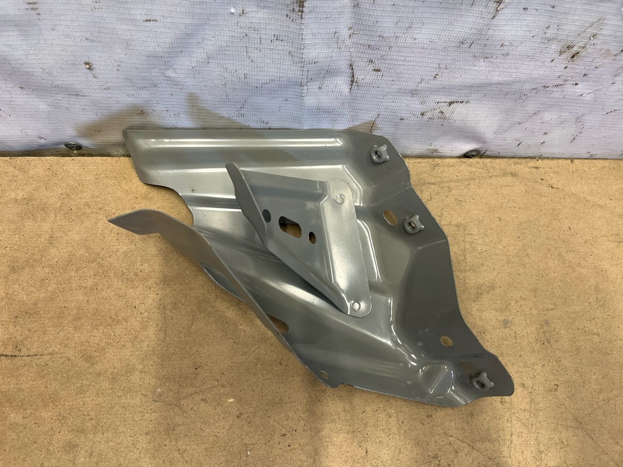 https://gcs.partsauto.market/rn-stockpro.appspot.com/thmbs/userImages/74b999aff9da8d5a09f9ff26dc196135/part/8a2f071e-c547-4458-b6c6-0cfe96b6e20a_1750332398037.jpg