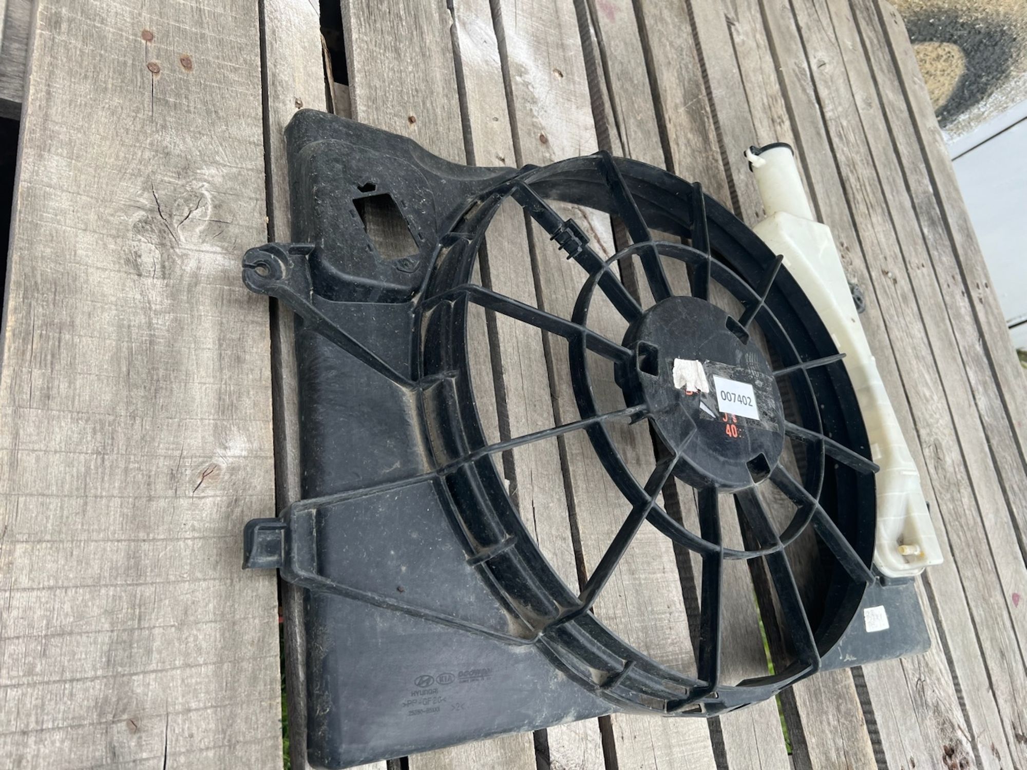 https://gcs.partsauto.market/rn-stockpro.appspot.com/thmbs/userImages/74b999aff9da8d5a09f9ff26dc196135/part/8a7e5ef5-79ee-46b8-8c5c-35e8b7883cc8_1747763002767.jpg