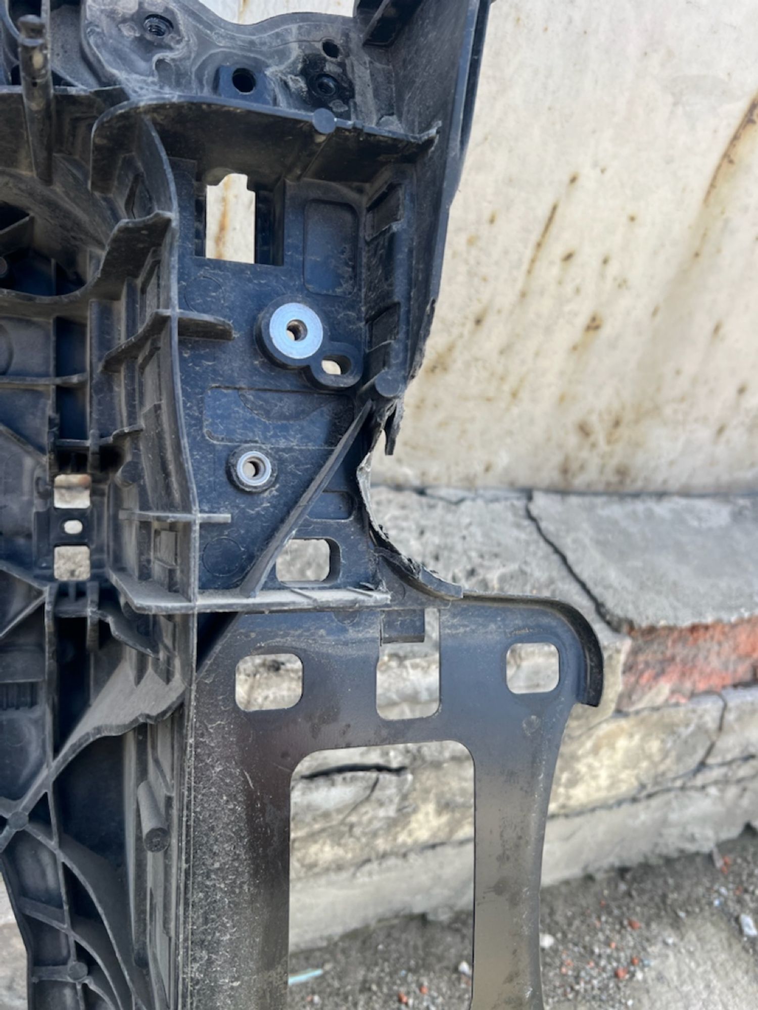 https://gcs.partsauto.market/rn-stockpro.appspot.com/thmbs/userImages/74b999aff9da8d5a09f9ff26dc196135/part/8e0b82ed-d299-4a3f-ad71-f181da9e30d6_1749230436357.jpg