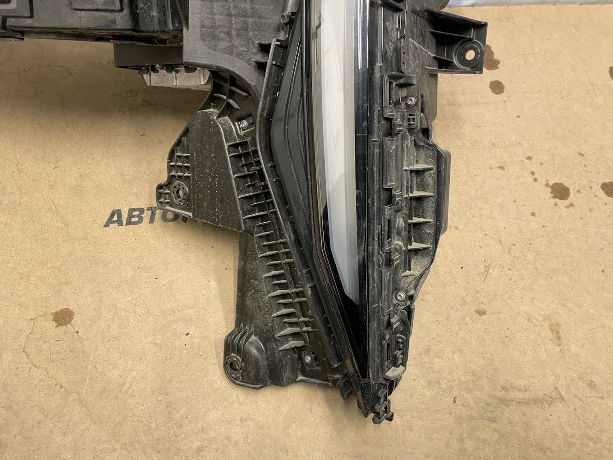 https://gcs.partsauto.market/rn-stockpro.appspot.com/thmbs/userImages/74b999aff9da8d5a09f9ff26dc196135/part/8e5d28c3-0fef-4f1d-a910-6a50960587ff_1740743647666.jpg