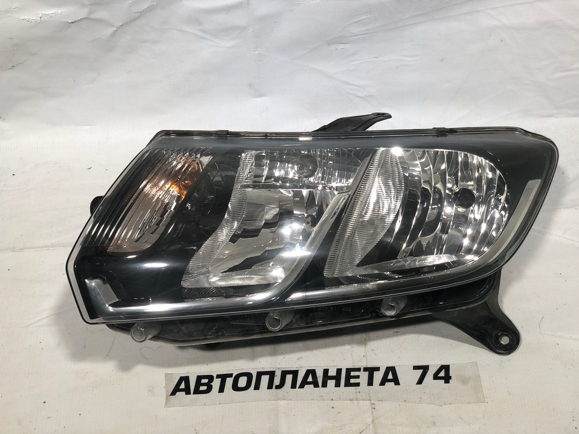 https://gcs.partsauto.market/rn-stockpro.appspot.com/thmbs/userImages/74b999aff9da8d5a09f9ff26dc196135/part/90307572-de2e-45bf-be46-7063b833ca35_1715619513545.jpg