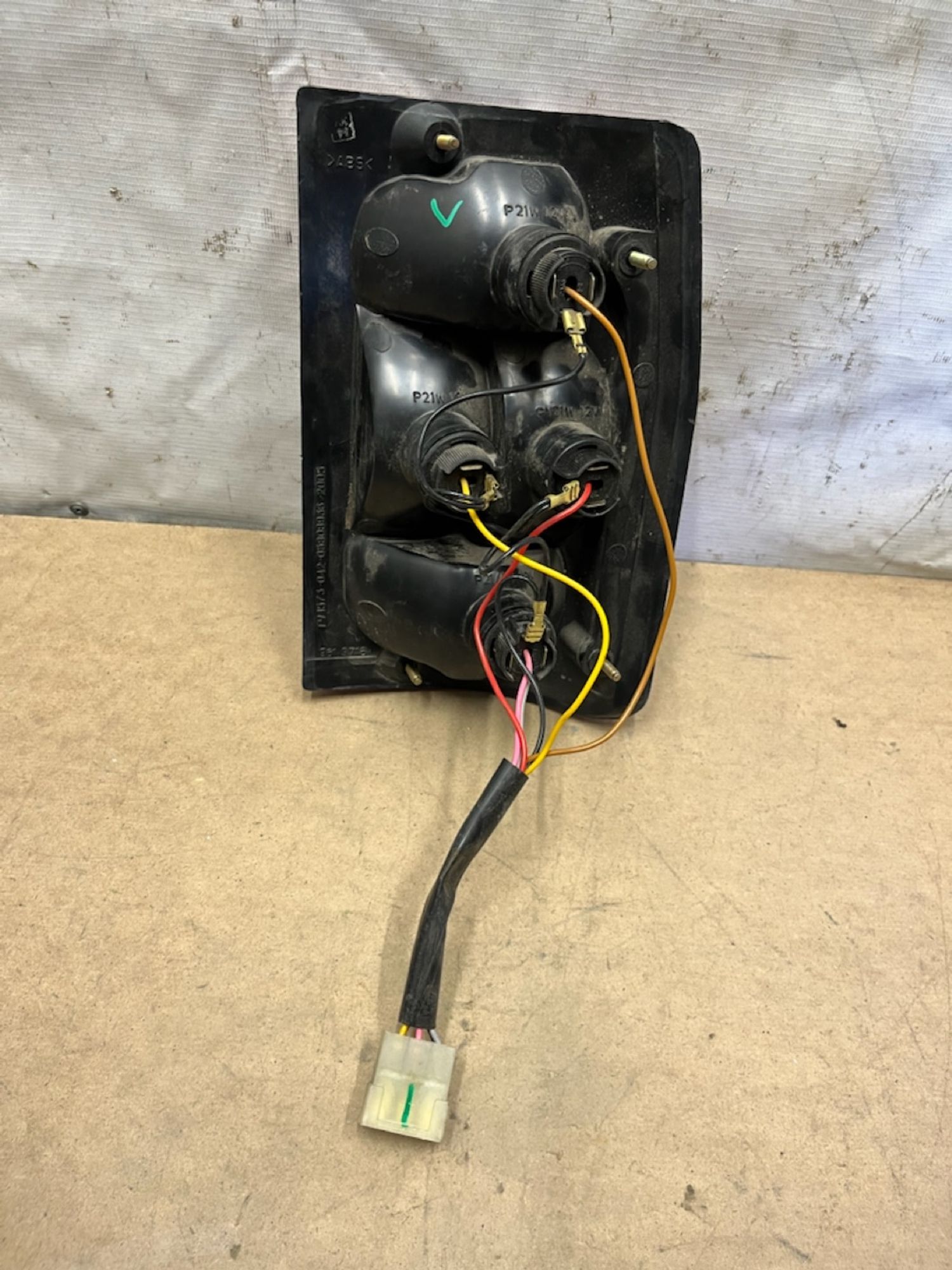https://gcs.partsauto.market/rn-stockpro.appspot.com/thmbs/userImages/74b999aff9da8d5a09f9ff26dc196135/part/90adcbf0-a185-4110-85e1-4c410bdeb5a6_1750330601905.jpg