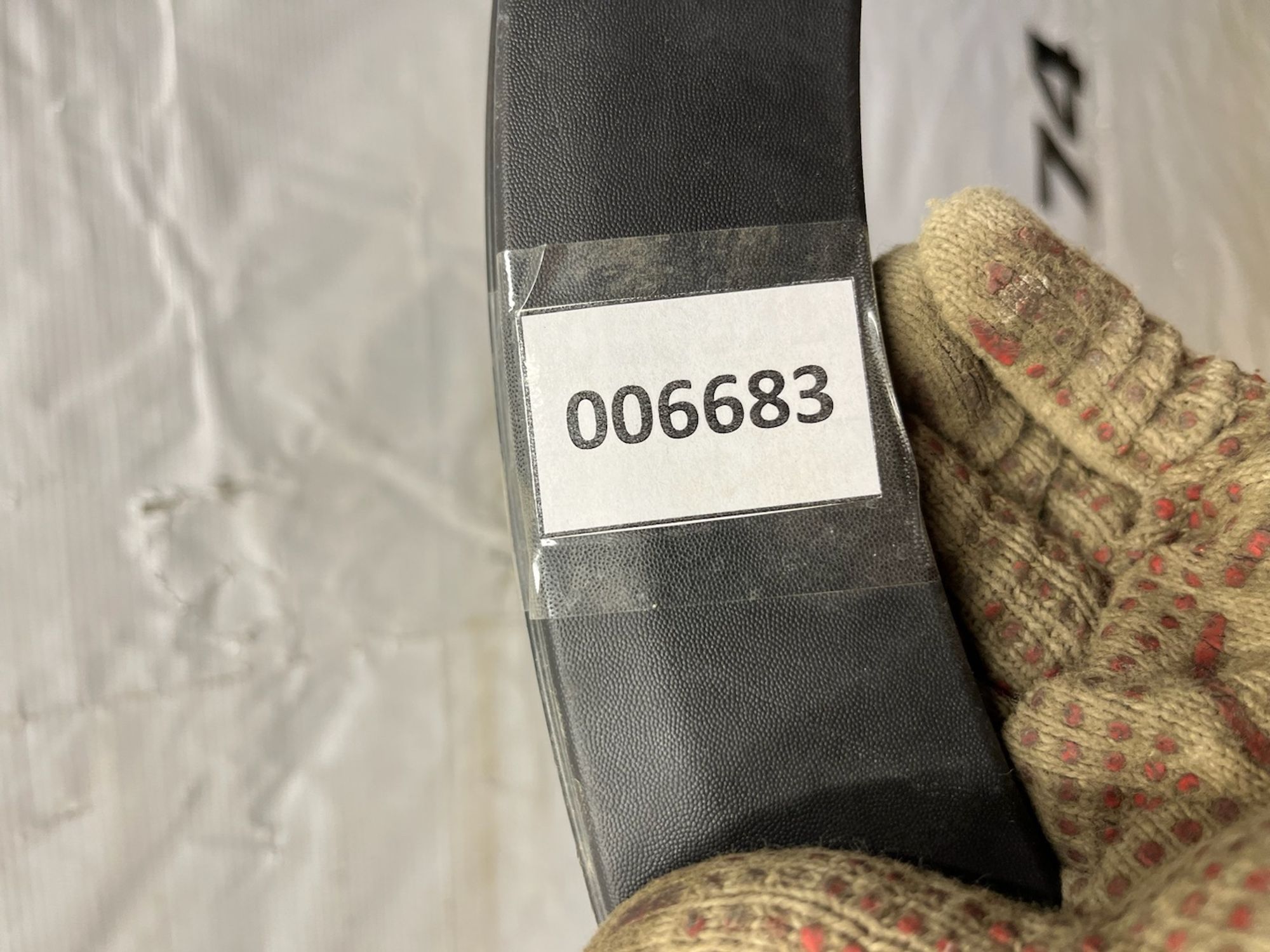 https://gcs.partsauto.market/rn-stockpro.appspot.com/thmbs/userImages/74b999aff9da8d5a09f9ff26dc196135/part/91d064b9-213b-4afb-85e1-ae8ec306b96e_1744804305367.jpg
