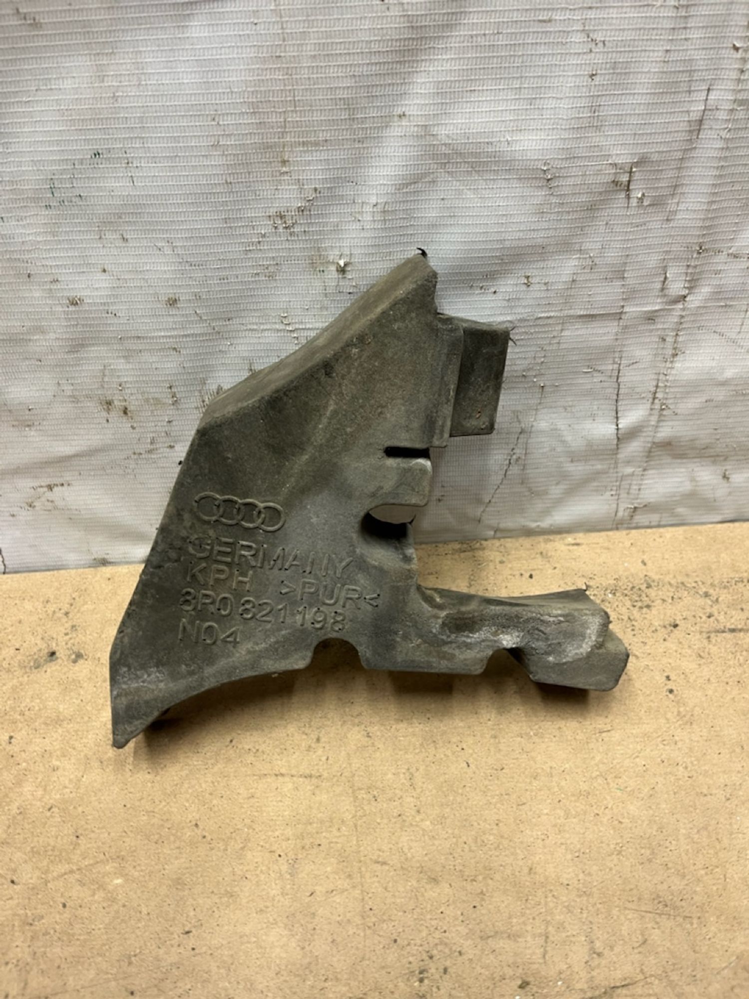 https://gcs.partsauto.market/rn-stockpro.appspot.com/thmbs/userImages/74b999aff9da8d5a09f9ff26dc196135/part/930b8414-aa58-4f36-b7e3-f8fa22ce48b5_1746014494222.jpg
