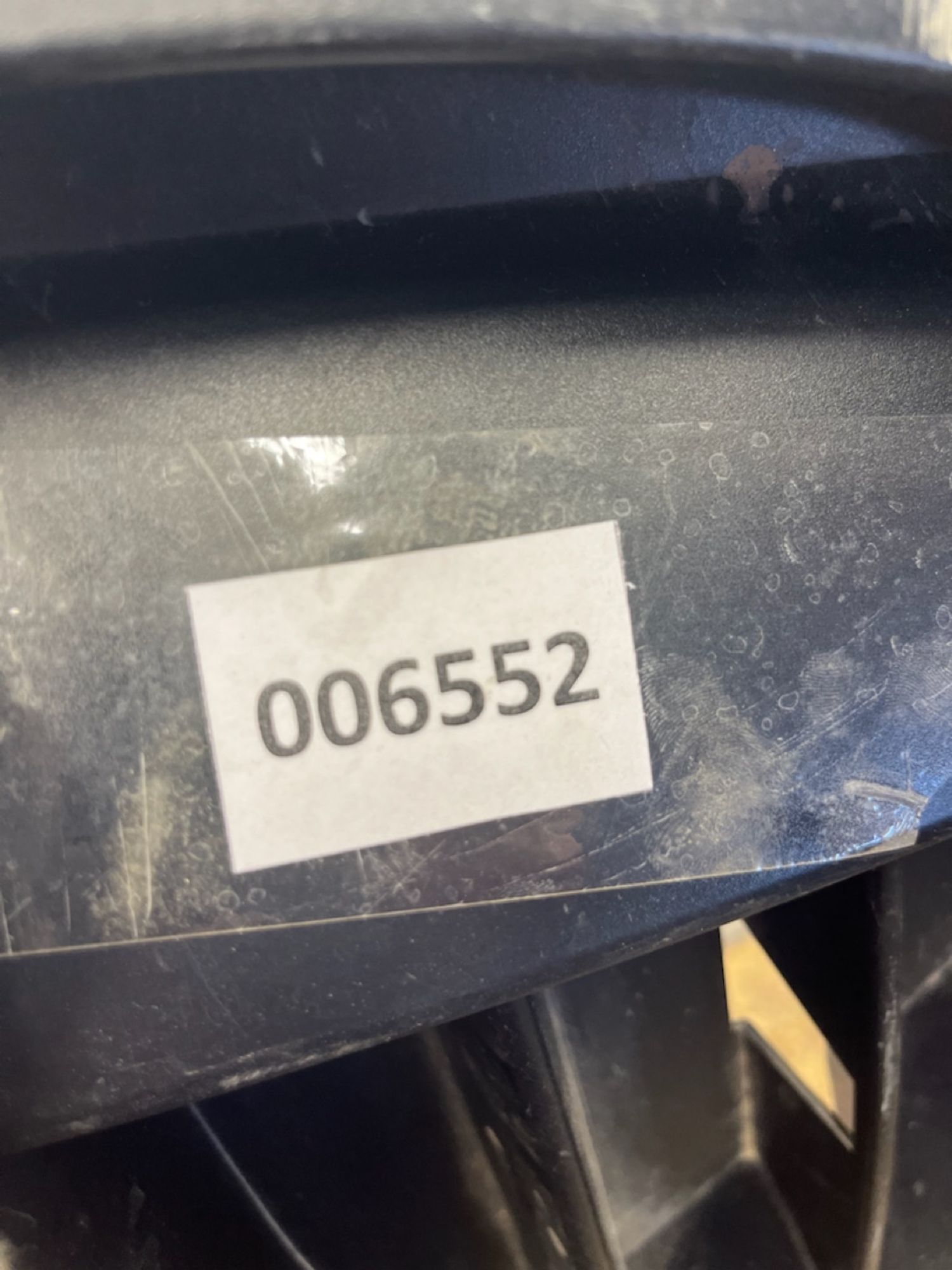 https://gcs.partsauto.market/rn-stockpro.appspot.com/thmbs/userImages/74b999aff9da8d5a09f9ff26dc196135/part/931e96e0-32aa-4809-a02e-46d3051db725_1743079526260.jpg