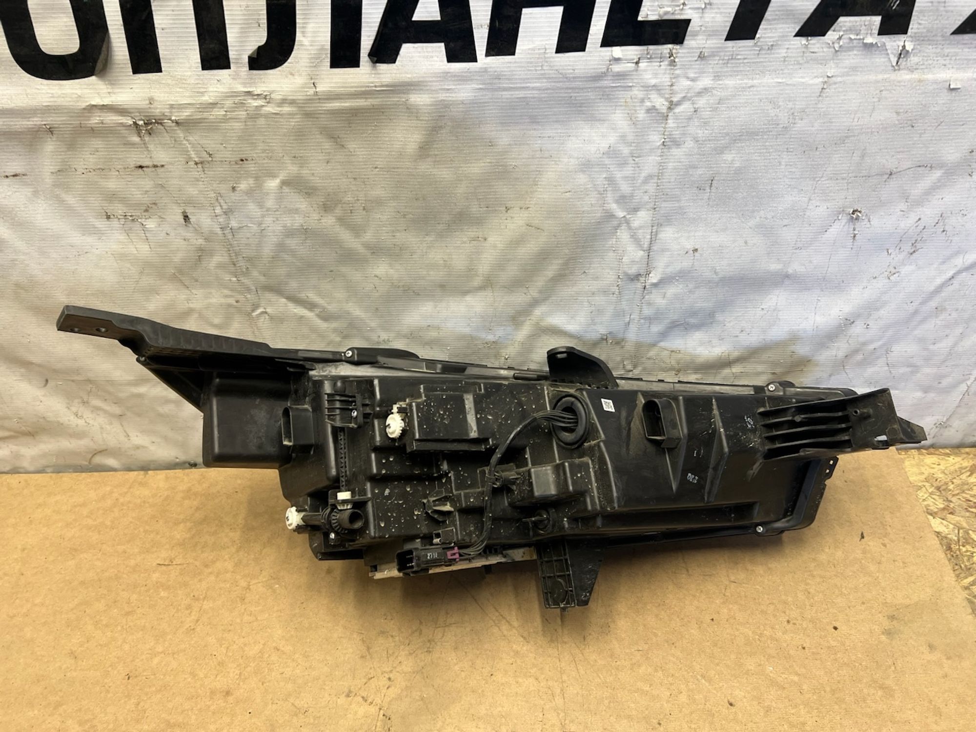 https://gcs.partsauto.market/rn-stockpro.appspot.com/thmbs/userImages/74b999aff9da8d5a09f9ff26dc196135/part/940a6465-6727-4e4e-bf37-9e84d9589333_1747911302083.jpg