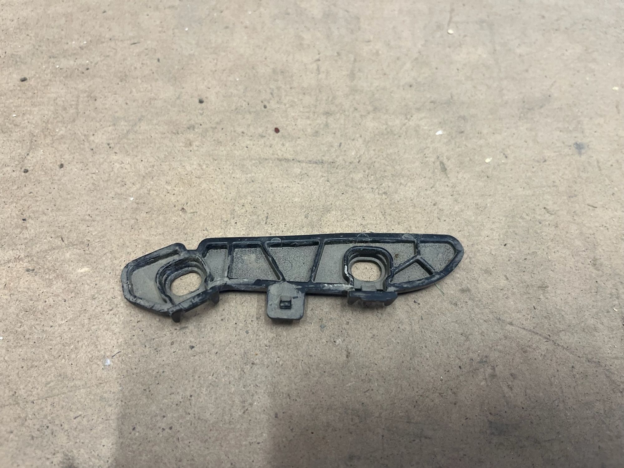 https://gcs.partsauto.market/rn-stockpro.appspot.com/thmbs/userImages/74b999aff9da8d5a09f9ff26dc196135/part/94b58635-2833-4788-8dcb-cc1641af3ea5_1750325572621.jpg