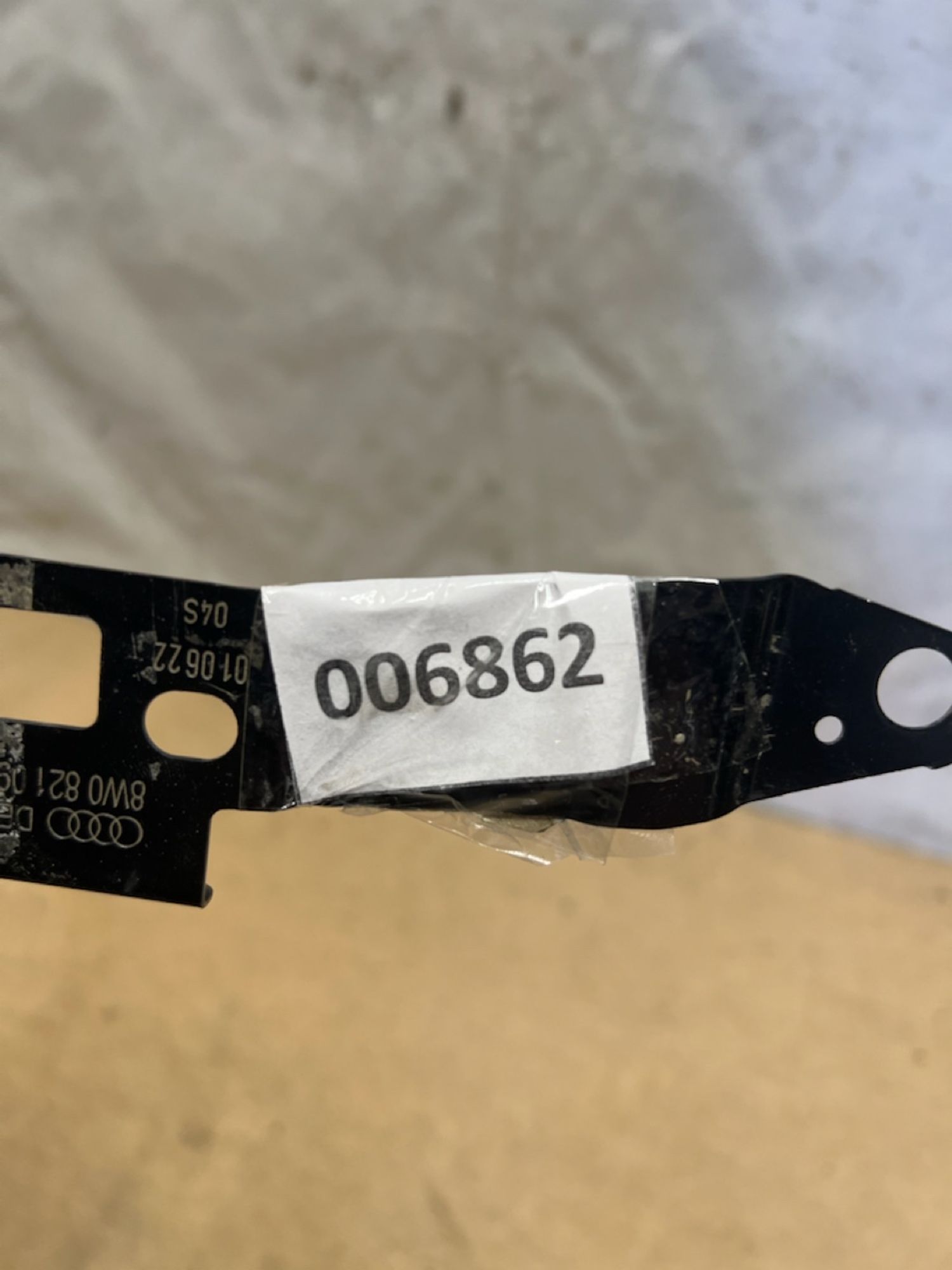 https://gcs.partsauto.market/rn-stockpro.appspot.com/thmbs/userImages/74b999aff9da8d5a09f9ff26dc196135/part/9570e52d-9df7-4328-834f-981786ff4e47_1744908631828.jpg