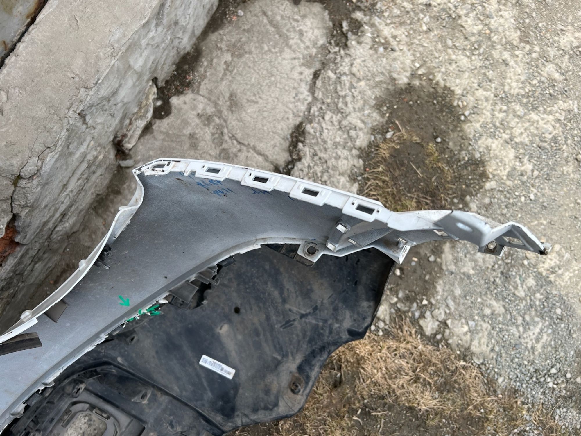 https://gcs.partsauto.market/rn-stockpro.appspot.com/thmbs/userImages/74b999aff9da8d5a09f9ff26dc196135/part/9798f0df-dd07-4e1d-a0a2-c07ee3f62aaa_1743789065351.jpg