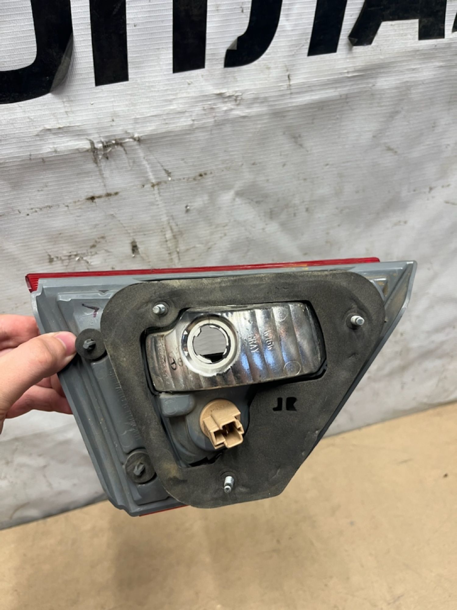 https://gcs.partsauto.market/rn-stockpro.appspot.com/thmbs/userImages/74b999aff9da8d5a09f9ff26dc196135/part/98132a5b-cd34-4054-813e-2678bea9272e_1750336795812.jpg
