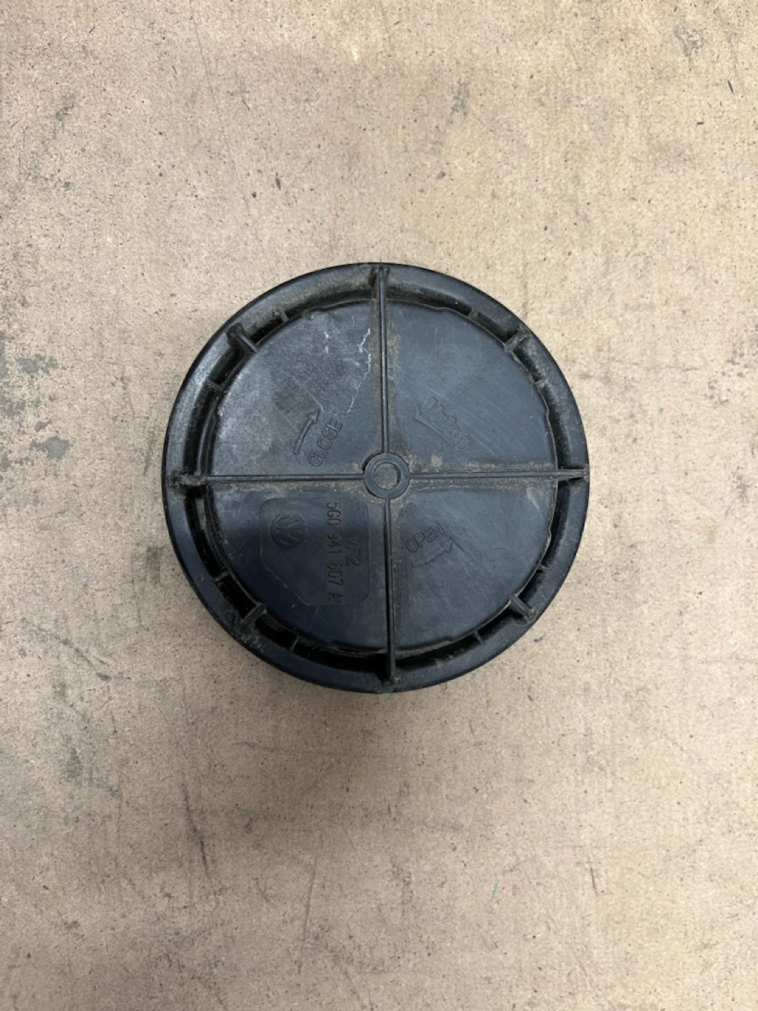 https://gcs.partsauto.market/rn-stockpro.appspot.com/thmbs/userImages/74b999aff9da8d5a09f9ff26dc196135/part/9989fdec-3c88-4e30-85c8-b44e53c62977_1746017009080.jpg