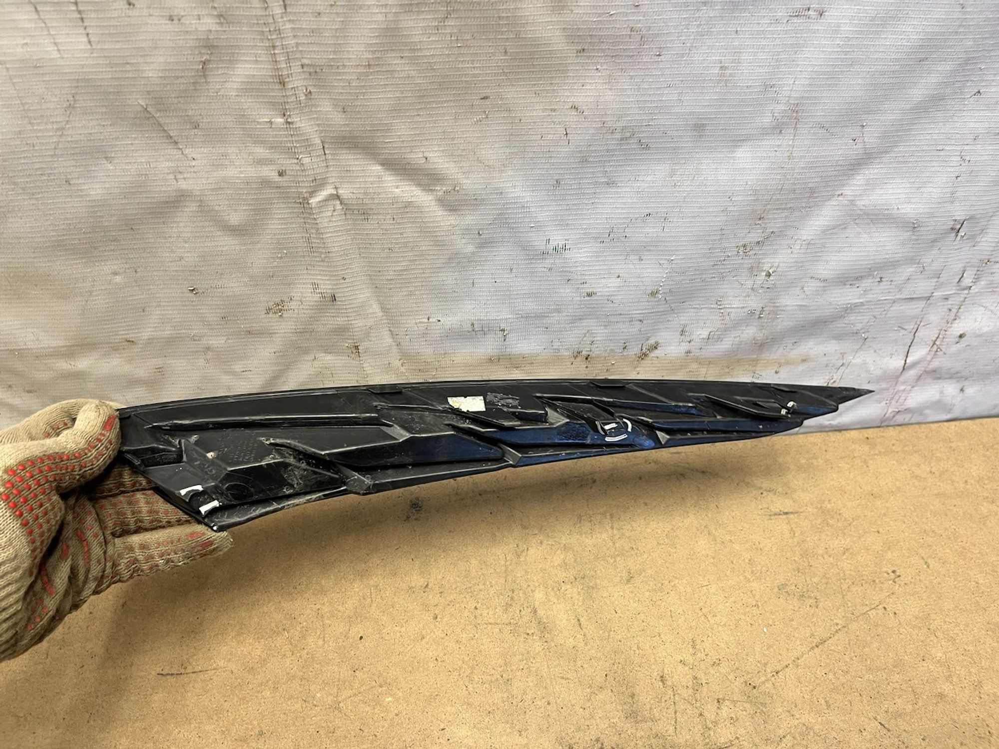 https://gcs.partsauto.market/rn-stockpro.appspot.com/thmbs/userImages/74b999aff9da8d5a09f9ff26dc196135/part/99d0d303-7dc3-45b2-9a40-c9ea02ed01fa_1748065604976.jpg