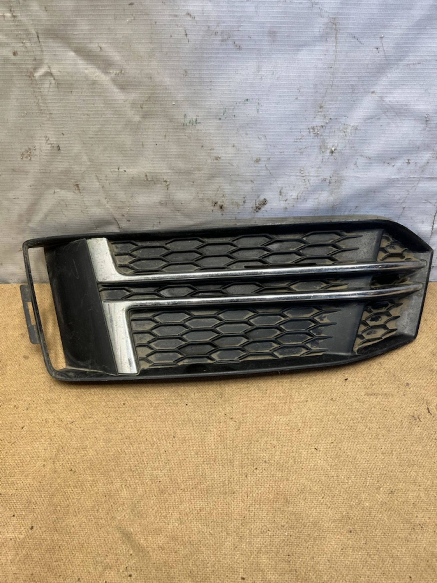 https://gcs.partsauto.market/rn-stockpro.appspot.com/thmbs/userImages/74b999aff9da8d5a09f9ff26dc196135/part/9db60362-91df-4439-8768-01ecb93158ab_1744908932718.jpg