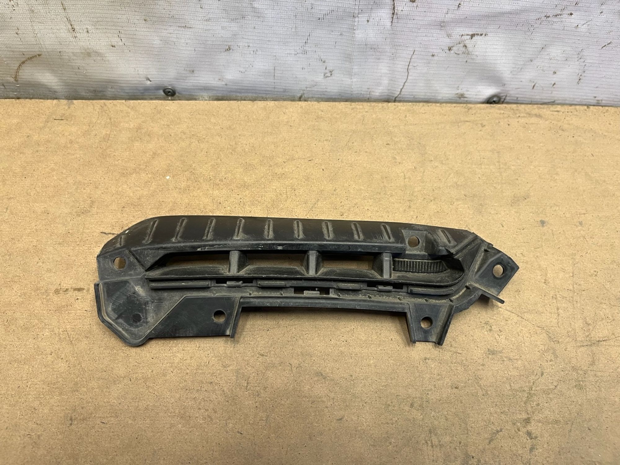 https://gcs.partsauto.market/rn-stockpro.appspot.com/thmbs/userImages/74b999aff9da8d5a09f9ff26dc196135/part/9dfeb539-ad82-4e68-a35d-35c7d1adf0a6_1749207534447.jpg