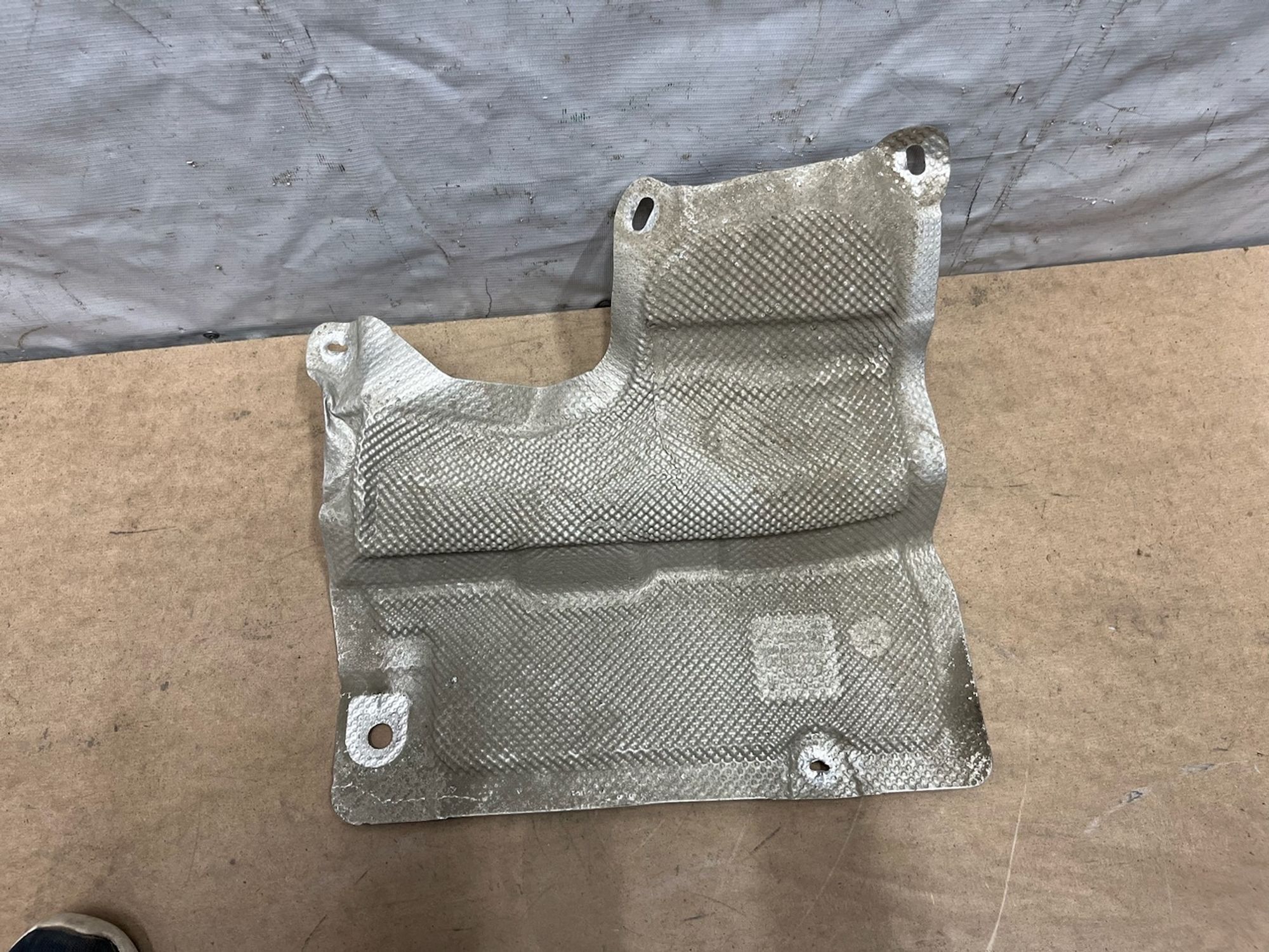 https://gcs.partsauto.market/rn-stockpro.appspot.com/thmbs/userImages/74b999aff9da8d5a09f9ff26dc196135/part/9f3207c7-04f5-40a4-bece-c58689b47aaf_1746007703172.jpg