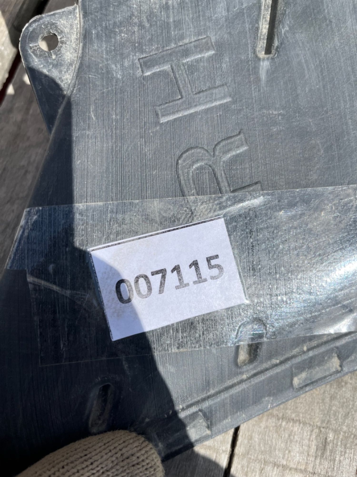 https://gcs.partsauto.market/rn-stockpro.appspot.com/thmbs/userImages/74b999aff9da8d5a09f9ff26dc196135/part/a00356de-f4f2-4622-9140-bd0488f0ad14_1748006729346.jpg