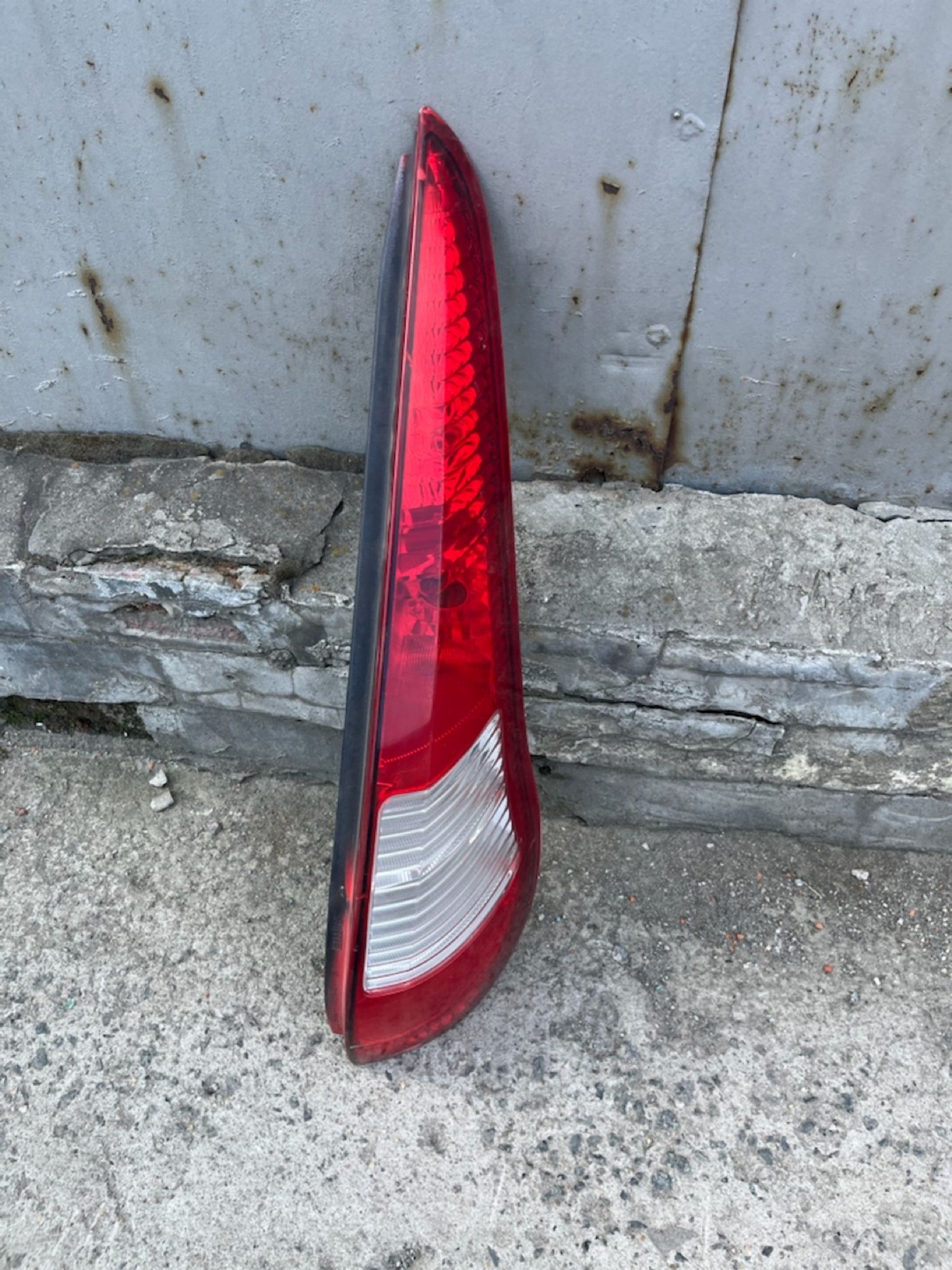 https://gcs.partsauto.market/rn-stockpro.appspot.com/thmbs/userImages/74b999aff9da8d5a09f9ff26dc196135/part/a042fe39-c6e4-4548-b955-6c8c73c49cd3_1747397295194.jpg