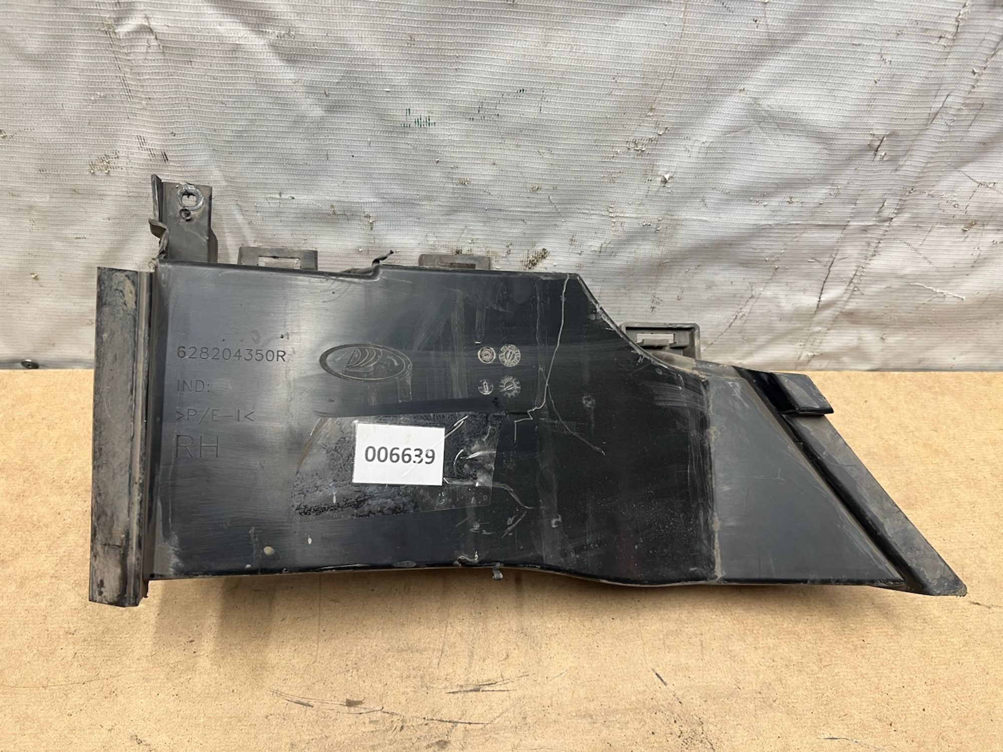 https://gcs.partsauto.market/rn-stockpro.appspot.com/thmbs/userImages/74b999aff9da8d5a09f9ff26dc196135/part/a46fe0fa-3926-4bcd-8d30-0426d8b0d0f6_1744302105128.jpg