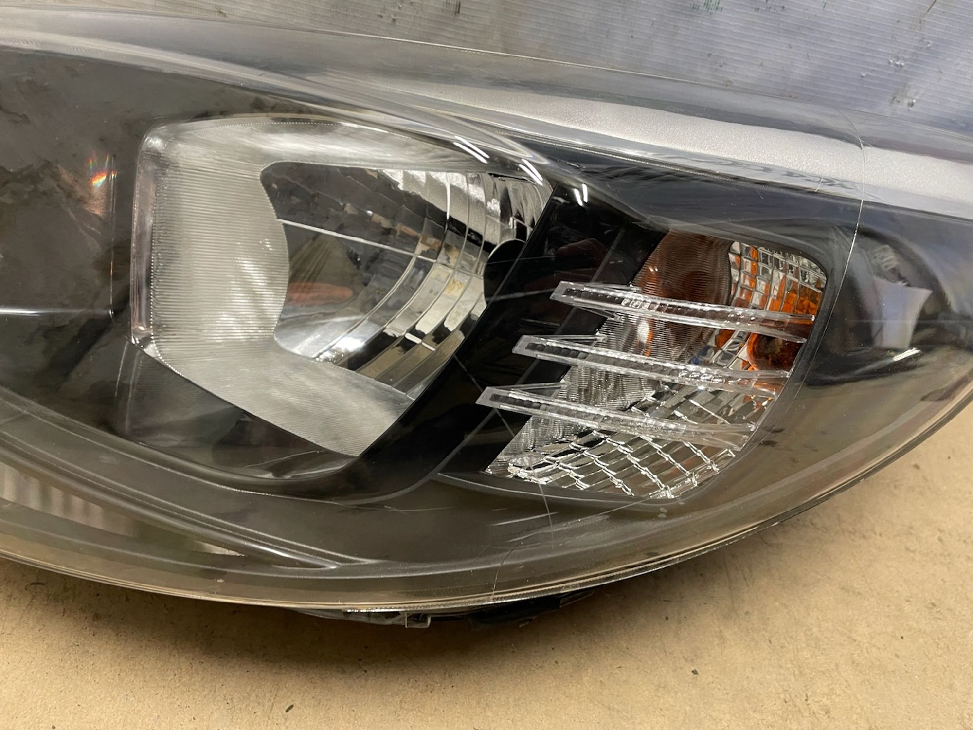https://gcs.partsauto.market/rn-stockpro.appspot.com/thmbs/userImages/74b999aff9da8d5a09f9ff26dc196135/part/a49a4ba6-696b-4e55-9363-761dfc8772cd_1740743323656.jpg