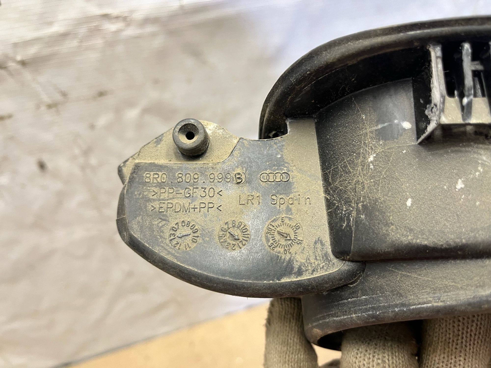 https://gcs.partsauto.market/rn-stockpro.appspot.com/thmbs/userImages/74b999aff9da8d5a09f9ff26dc196135/part/a4d07d45-fd68-470d-9c55-fbc43502369a_1743165068520.jpg