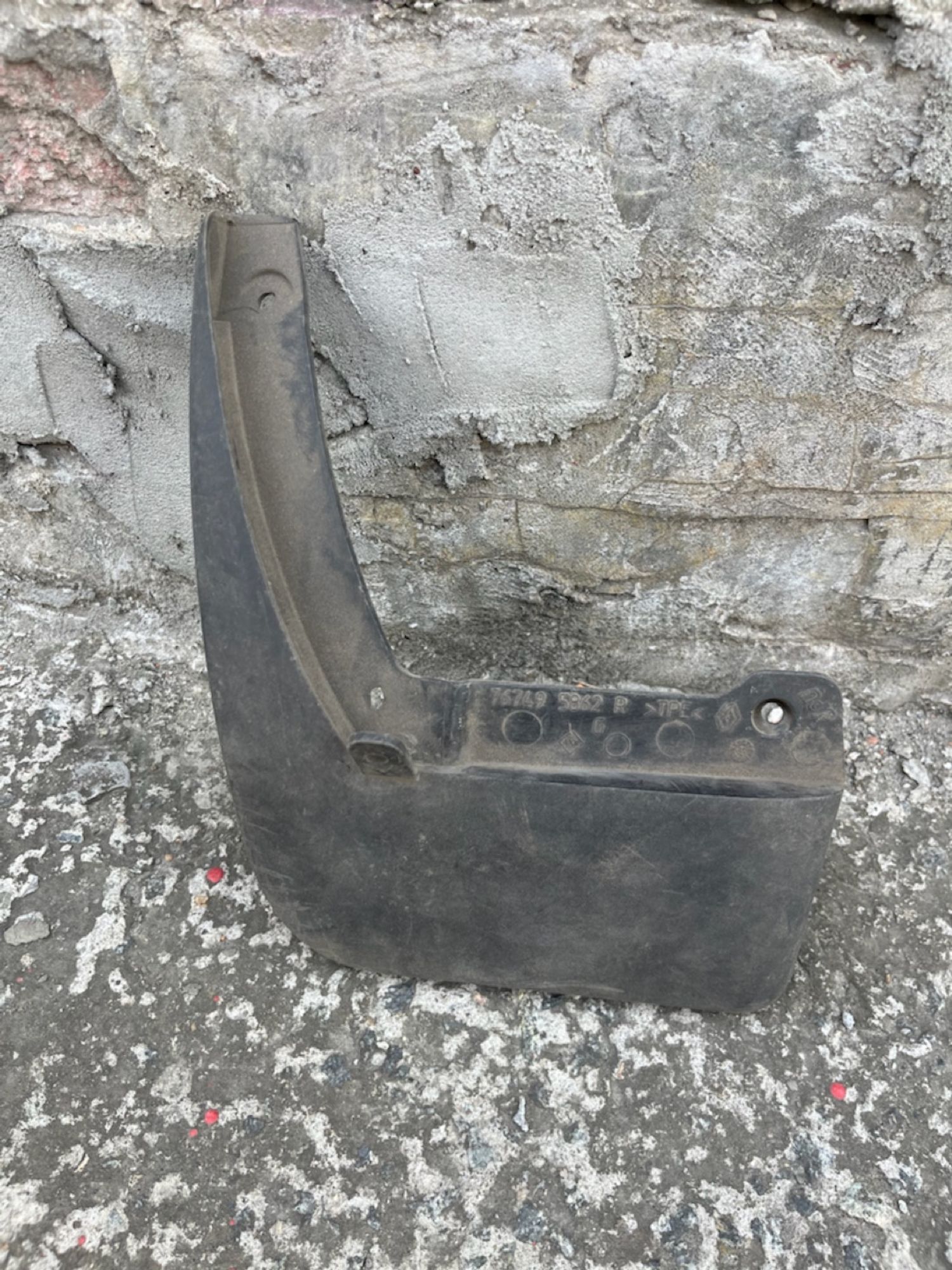 https://gcs.partsauto.market/rn-stockpro.appspot.com/thmbs/userImages/74b999aff9da8d5a09f9ff26dc196135/part/a5f7bc08-4162-43a8-aaea-48c8a4558731_1748087071142.jpg