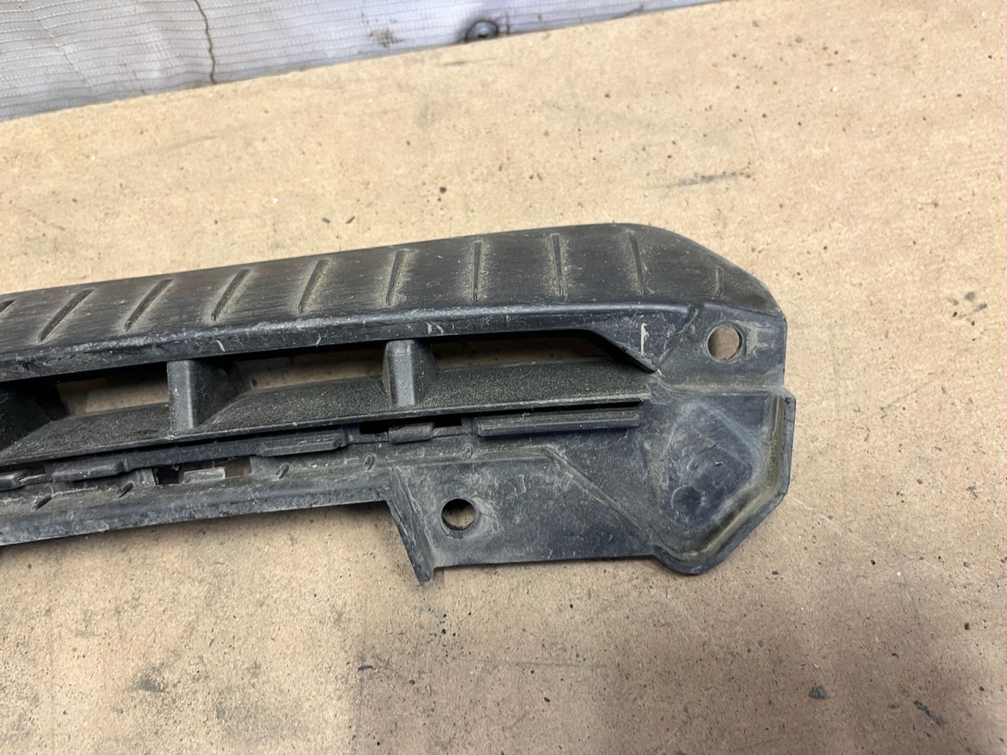 https://gcs.partsauto.market/rn-stockpro.appspot.com/thmbs/userImages/74b999aff9da8d5a09f9ff26dc196135/part/a734fbd1-e025-4e71-80a3-66a7b465e674_1747377772663.jpg