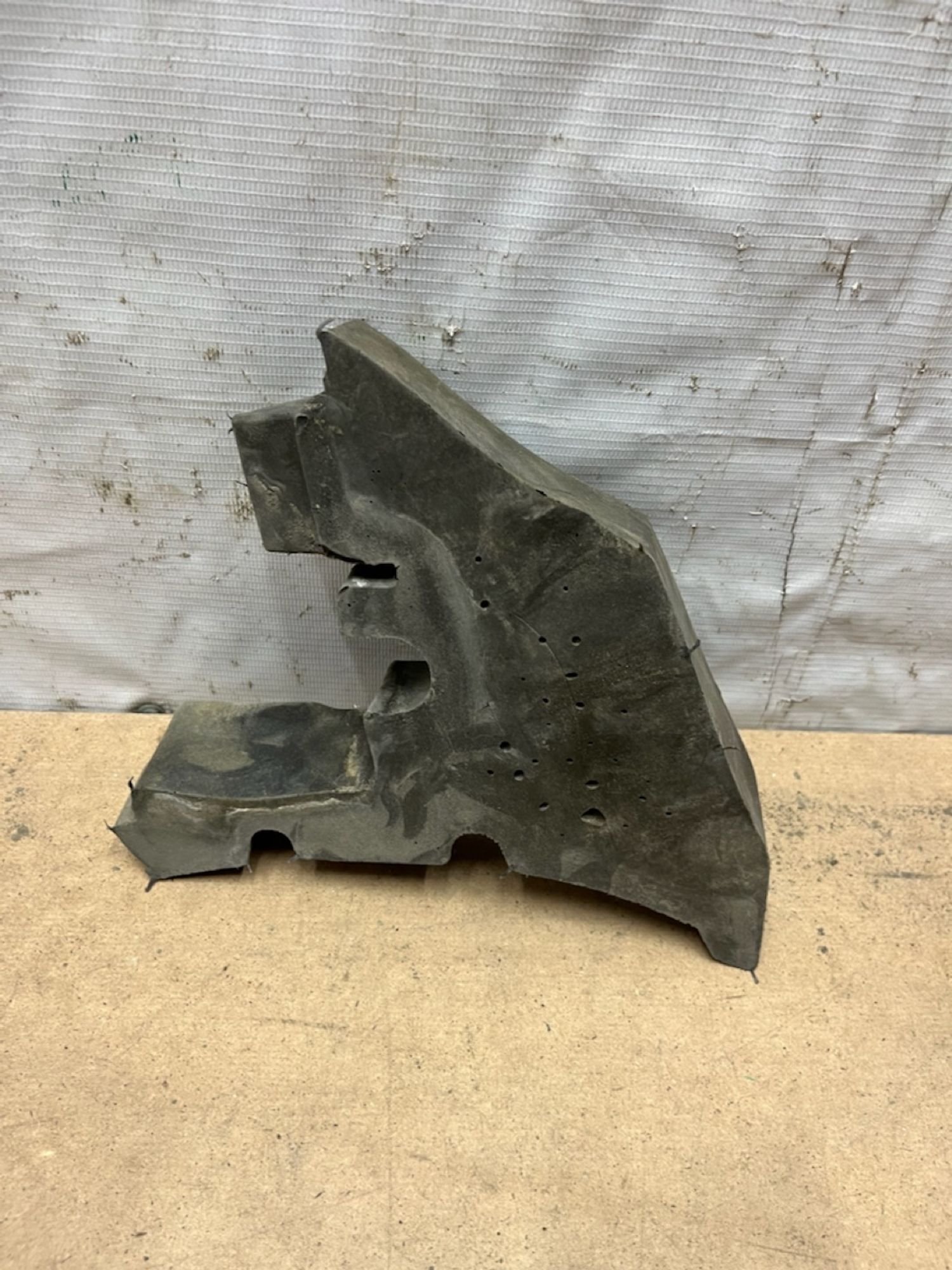 https://gcs.partsauto.market/rn-stockpro.appspot.com/thmbs/userImages/74b999aff9da8d5a09f9ff26dc196135/part/a9e39db8-3e13-41a1-994d-a8c3a9b04b8e_1746014496343.jpg