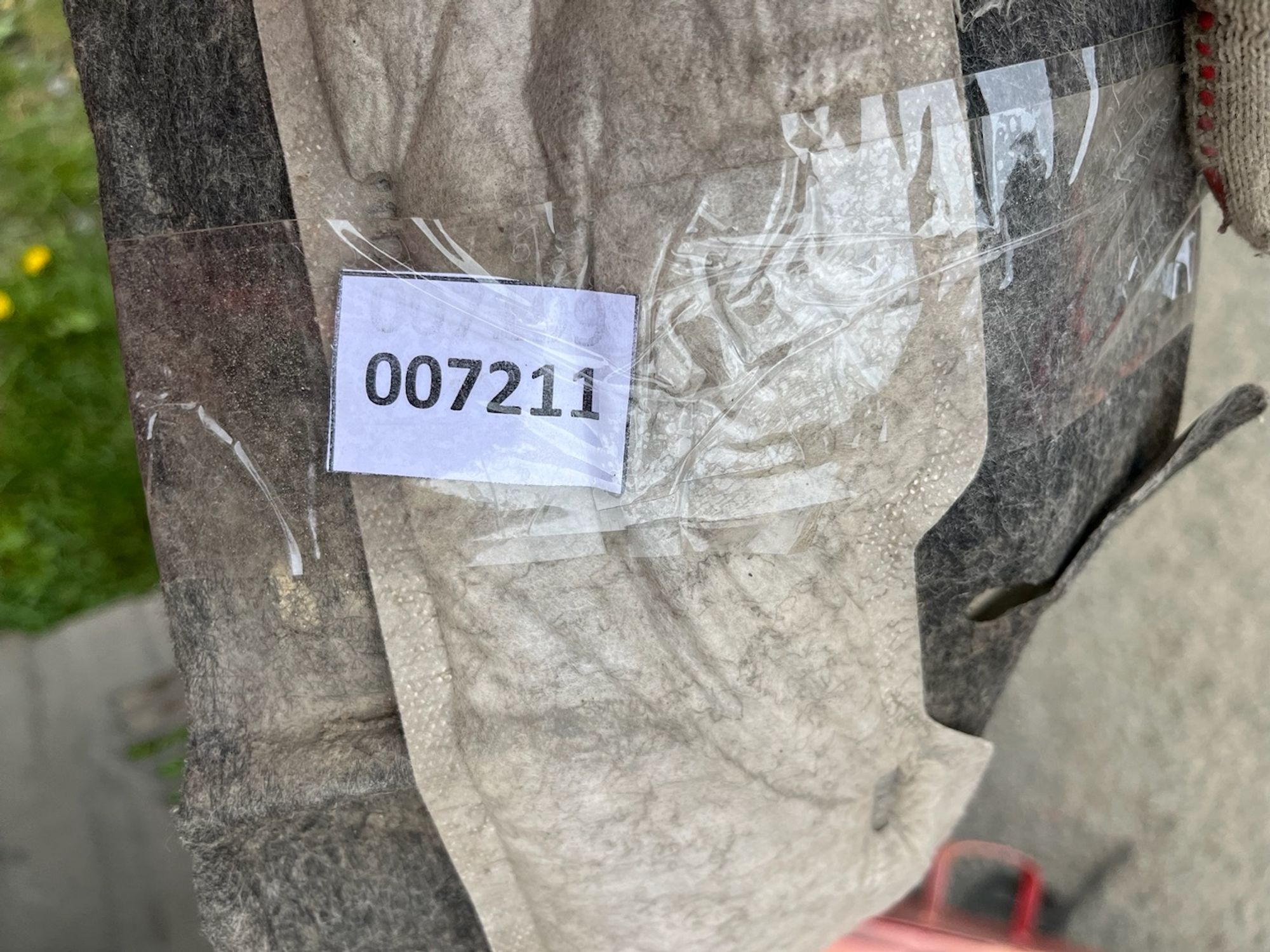 https://gcs.partsauto.market/rn-stockpro.appspot.com/thmbs/userImages/74b999aff9da8d5a09f9ff26dc196135/part/aa05a67f-edad-486b-adcf-94e366206c5a_1747381064152.jpg