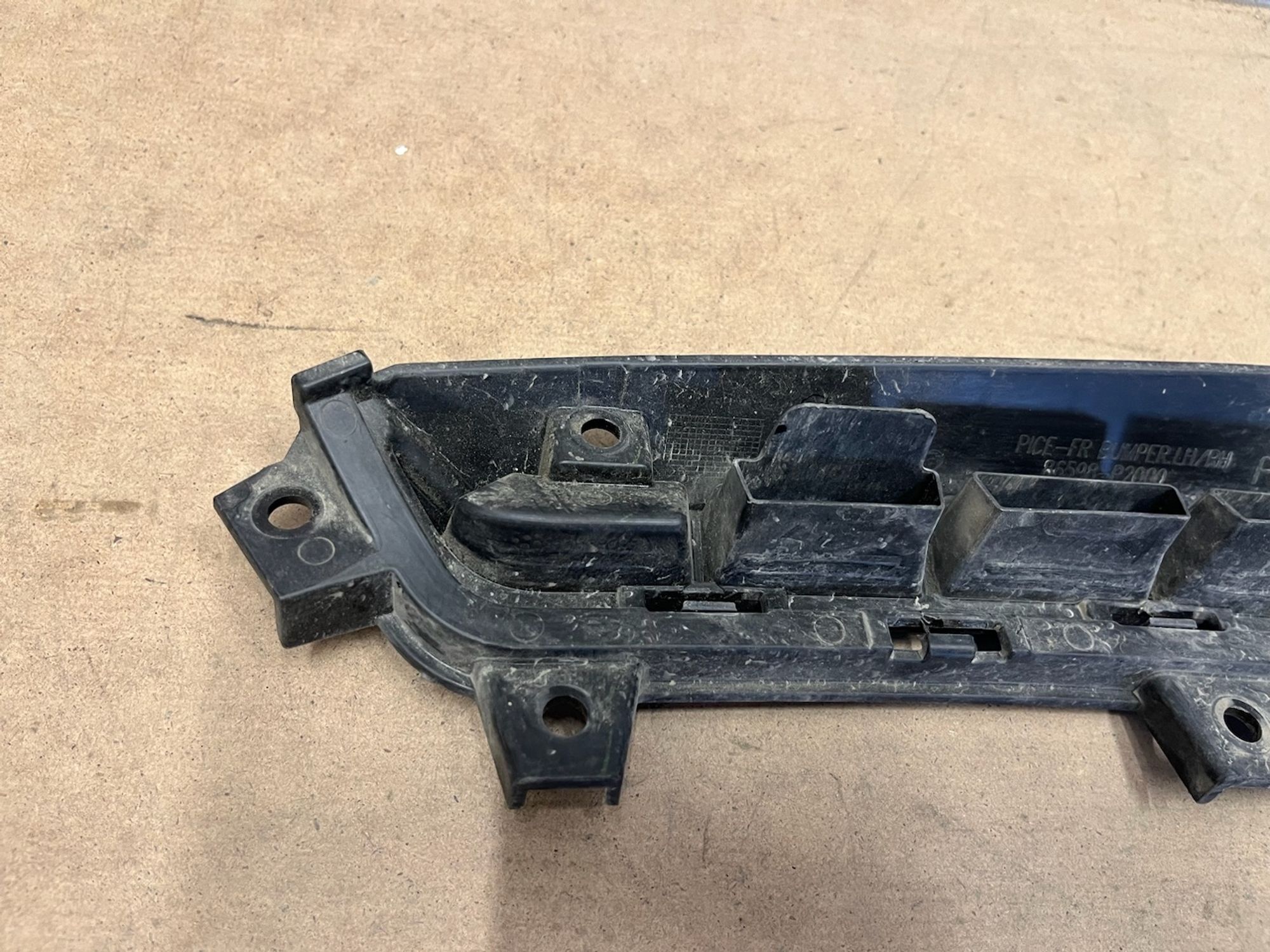 https://gcs.partsauto.market/rn-stockpro.appspot.com/thmbs/userImages/74b999aff9da8d5a09f9ff26dc196135/part/aa120f35-6080-45d6-a2bb-c5480ca67926_1749207543501.jpg