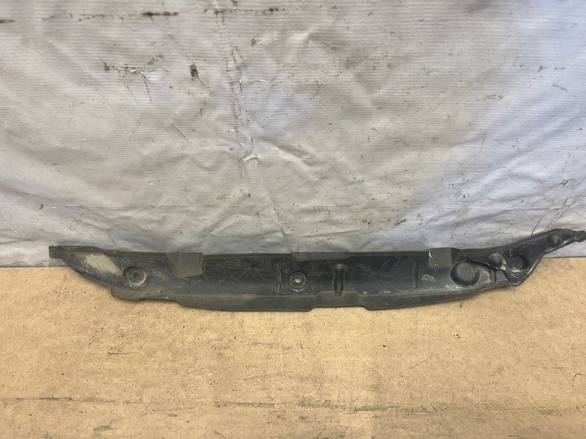 https://gcs.partsauto.market/rn-stockpro.appspot.com/thmbs/userImages/74b999aff9da8d5a09f9ff26dc196135/part/aa7af67b-7d7d-4d60-911b-31eb8668e8d6_1746183373629.jpg