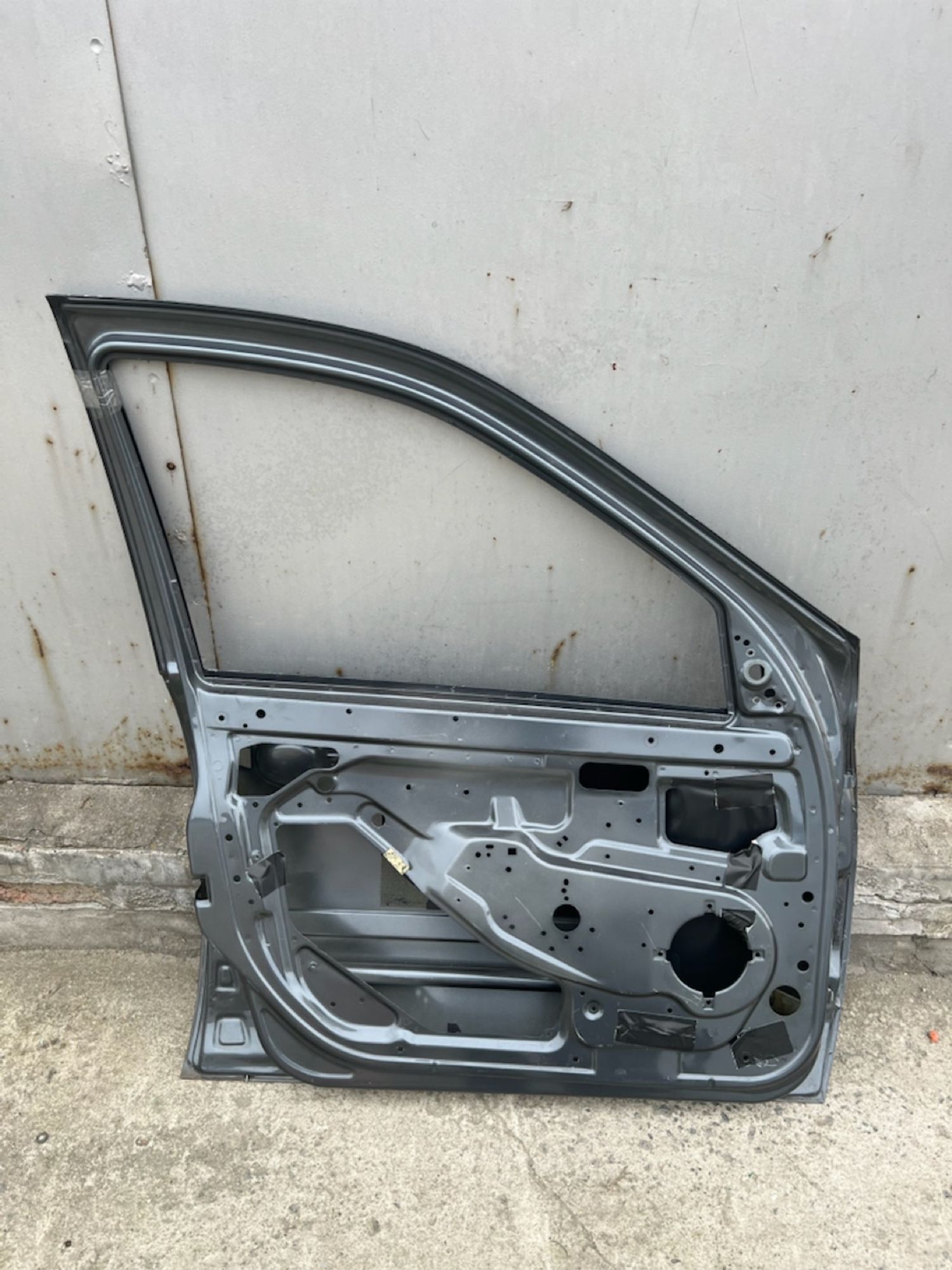 https://gcs.partsauto.market/rn-stockpro.appspot.com/thmbs/userImages/74b999aff9da8d5a09f9ff26dc196135/part/ad39b8e9-253f-421f-9828-5847f394589c_1747673587403.jpg