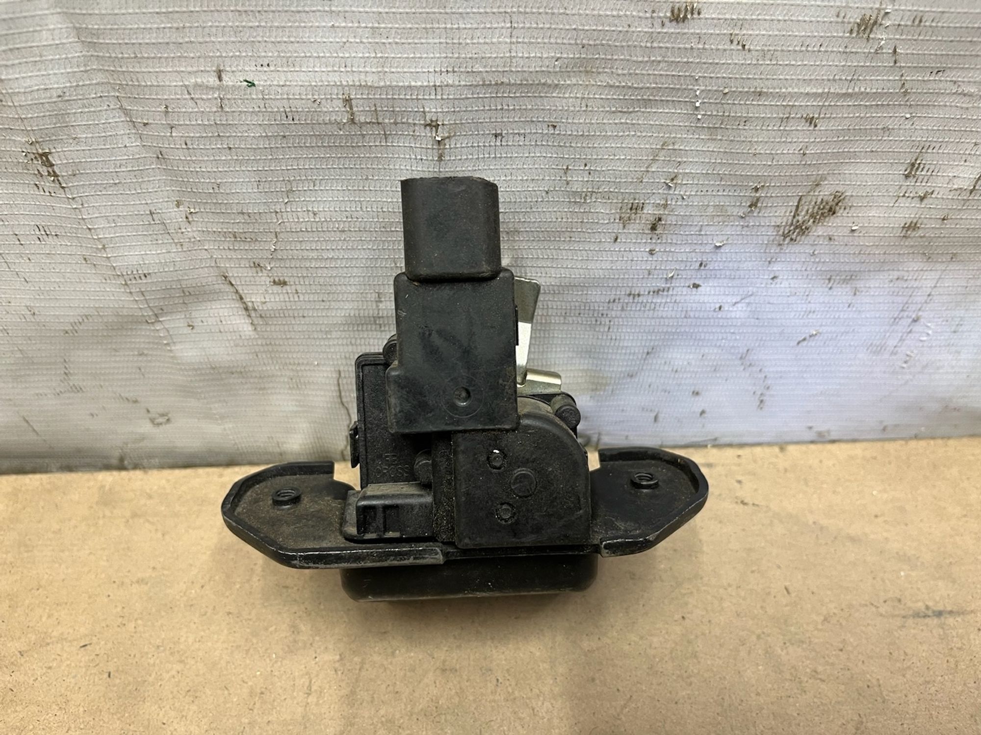 https://gcs.partsauto.market/rn-stockpro.appspot.com/thmbs/userImages/74b999aff9da8d5a09f9ff26dc196135/part/af0fd028-df0c-4d25-92cb-2c7ad83c99f1_1750334936209.jpg