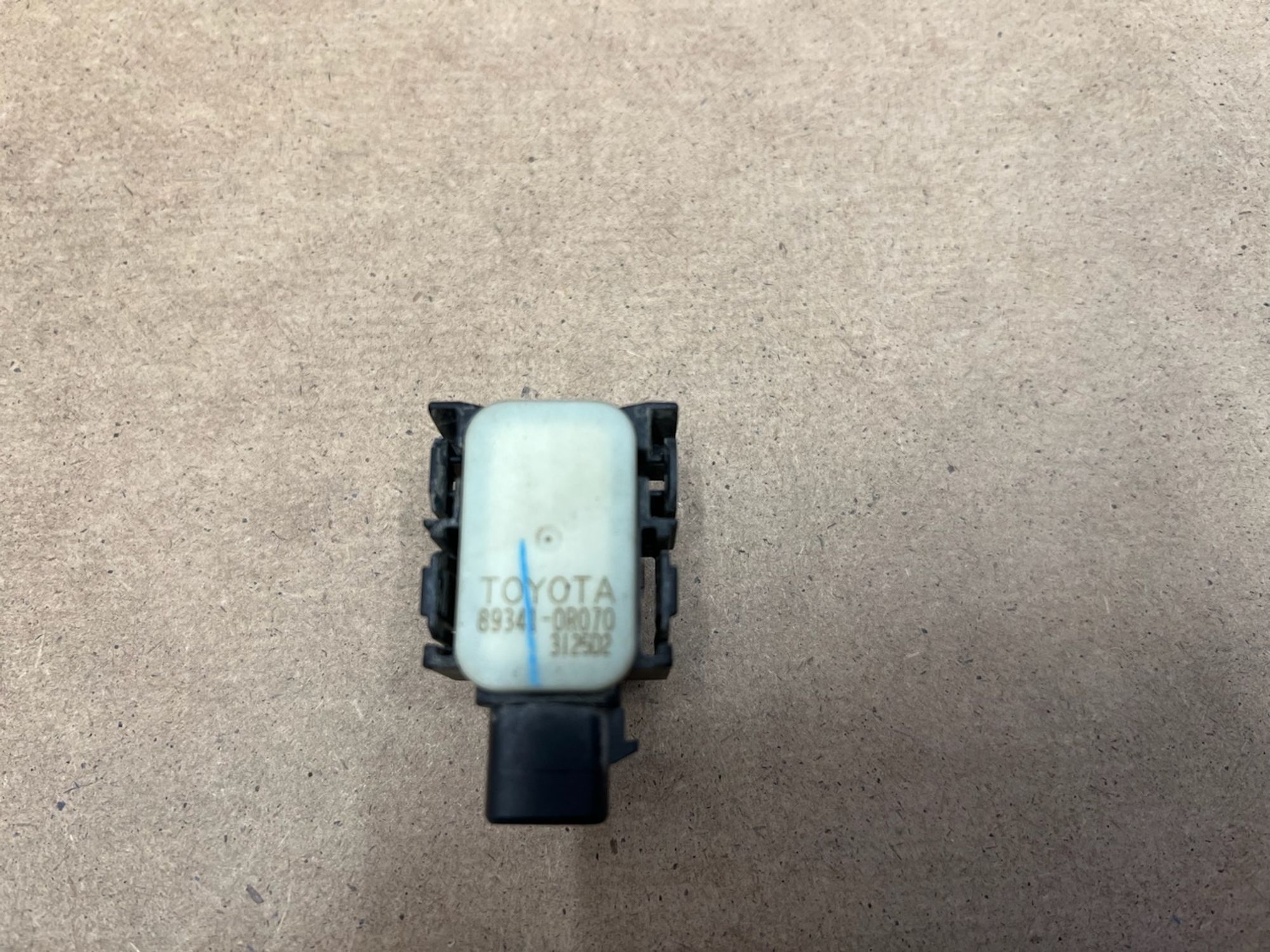 https://gcs.partsauto.market/rn-stockpro.appspot.com/thmbs/userImages/74b999aff9da8d5a09f9ff26dc196135/part/af4a1ba6-6f13-4df0-a1c1-9cf90828c897_1741281939319.jpg
