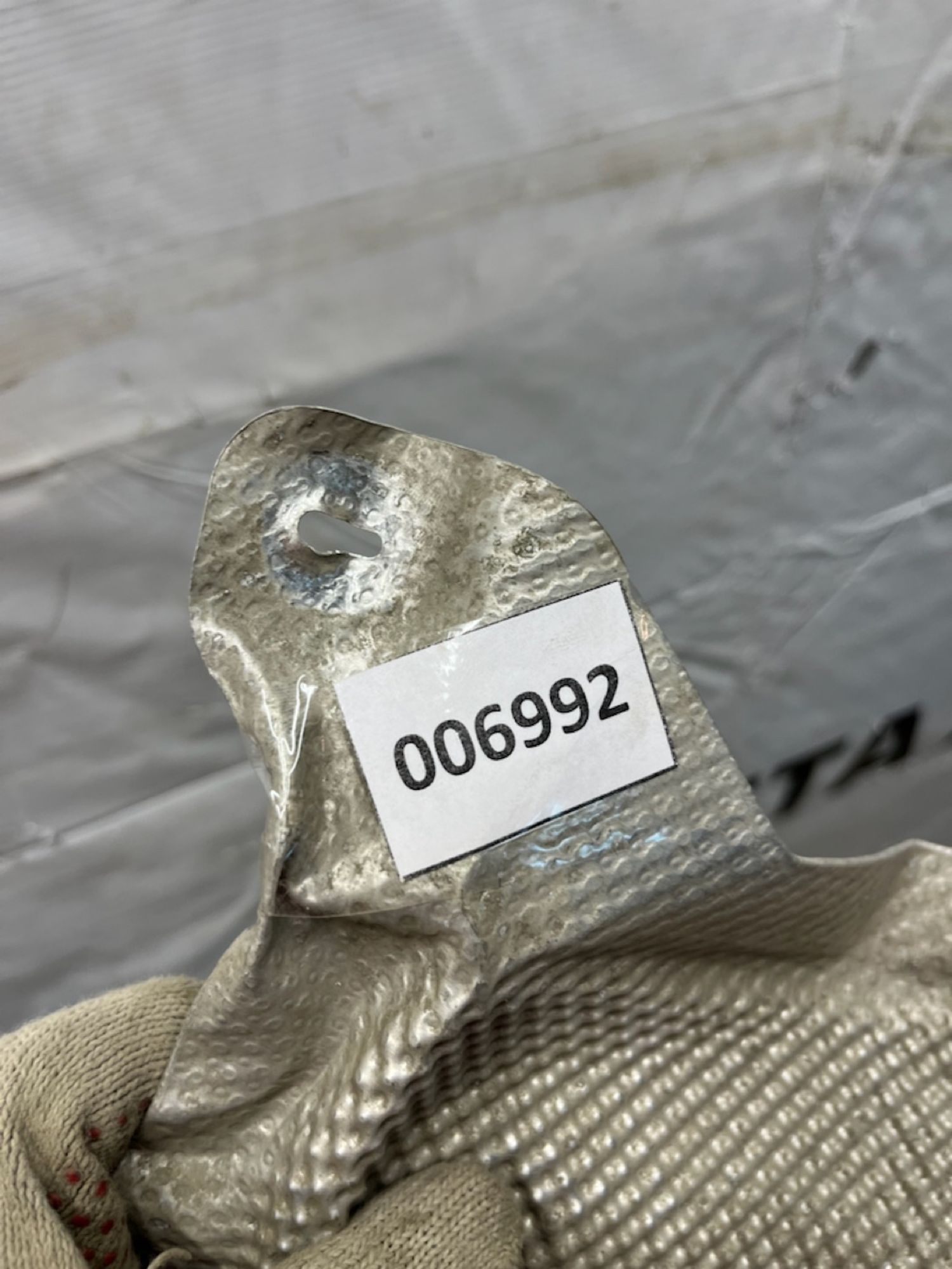 https://gcs.partsauto.market/rn-stockpro.appspot.com/thmbs/userImages/74b999aff9da8d5a09f9ff26dc196135/part/b0f7a1b0-1a47-42da-80f7-3dc131675339_1746007714447.jpg