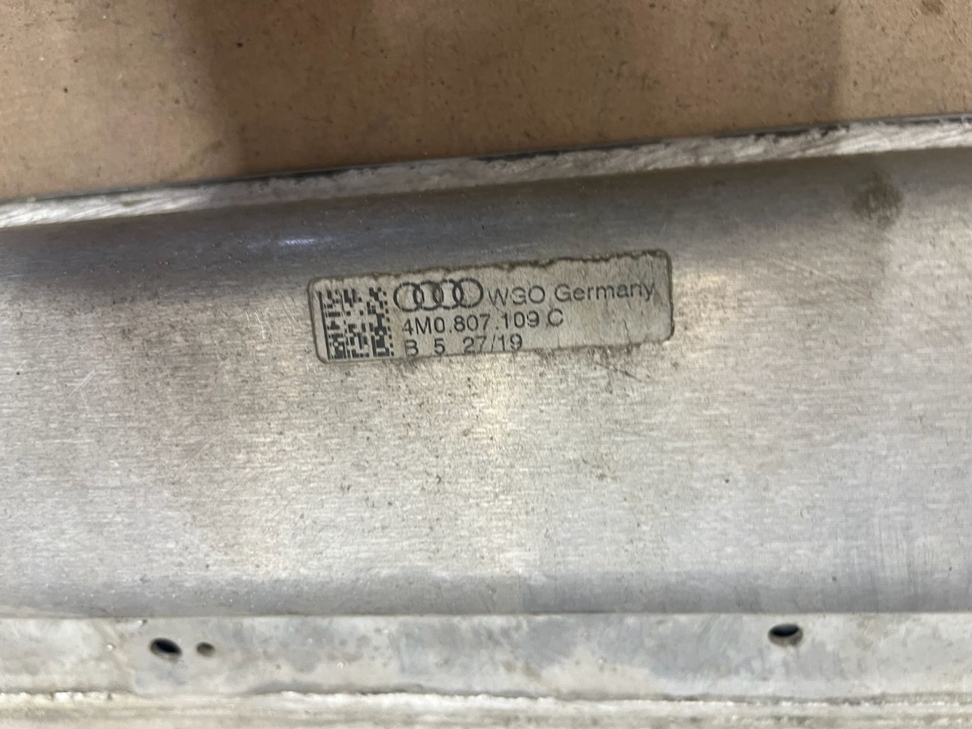 https://gcs.partsauto.market/rn-stockpro.appspot.com/thmbs/userImages/74b999aff9da8d5a09f9ff26dc196135/part/b4786723-b1dd-4bda-83e6-e579983ec614_1745307527067.jpg