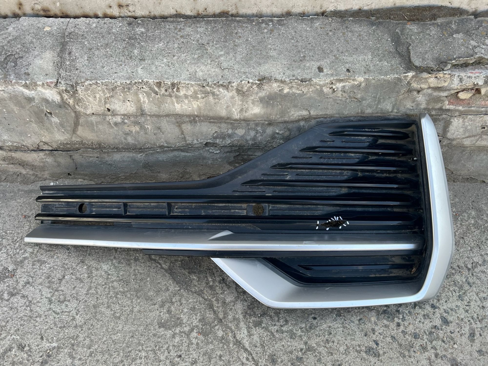 https://gcs.partsauto.market/rn-stockpro.appspot.com/thmbs/userImages/74b999aff9da8d5a09f9ff26dc196135/part/b5bc6f3a-f043-43b0-a328-e22cc8b7f0d5_1746552544445.jpg