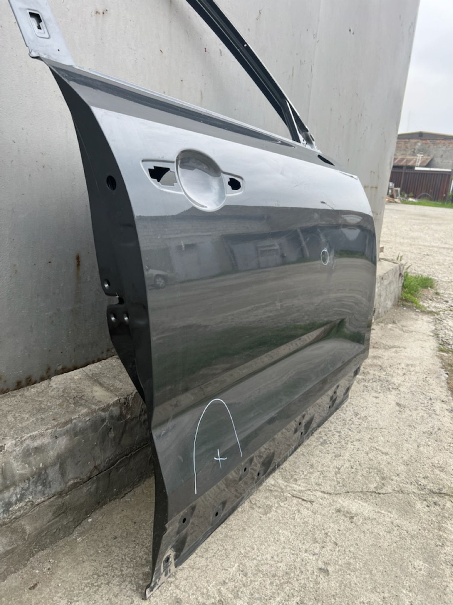 https://gcs.partsauto.market/rn-stockpro.appspot.com/thmbs/userImages/74b999aff9da8d5a09f9ff26dc196135/part/b68f5826-f905-4334-bf6e-c740c076b021_1747672483517.jpg