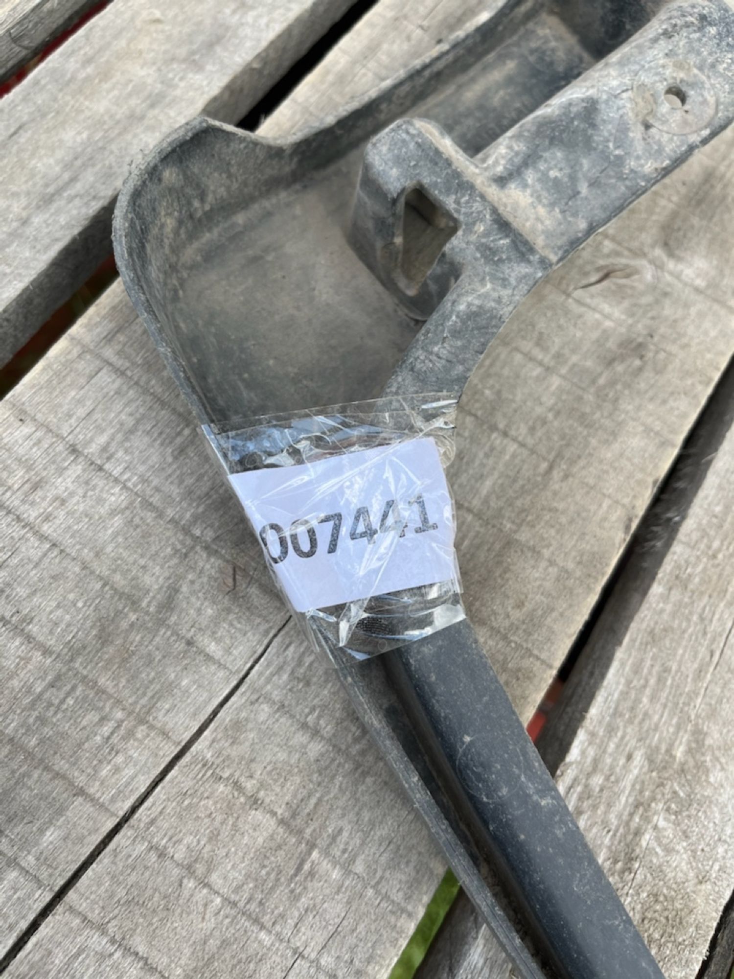 https://gcs.partsauto.market/rn-stockpro.appspot.com/thmbs/userImages/74b999aff9da8d5a09f9ff26dc196135/part/b92147e4-08f0-4352-a3bb-70b6b46f80fc_1748070799188.jpg