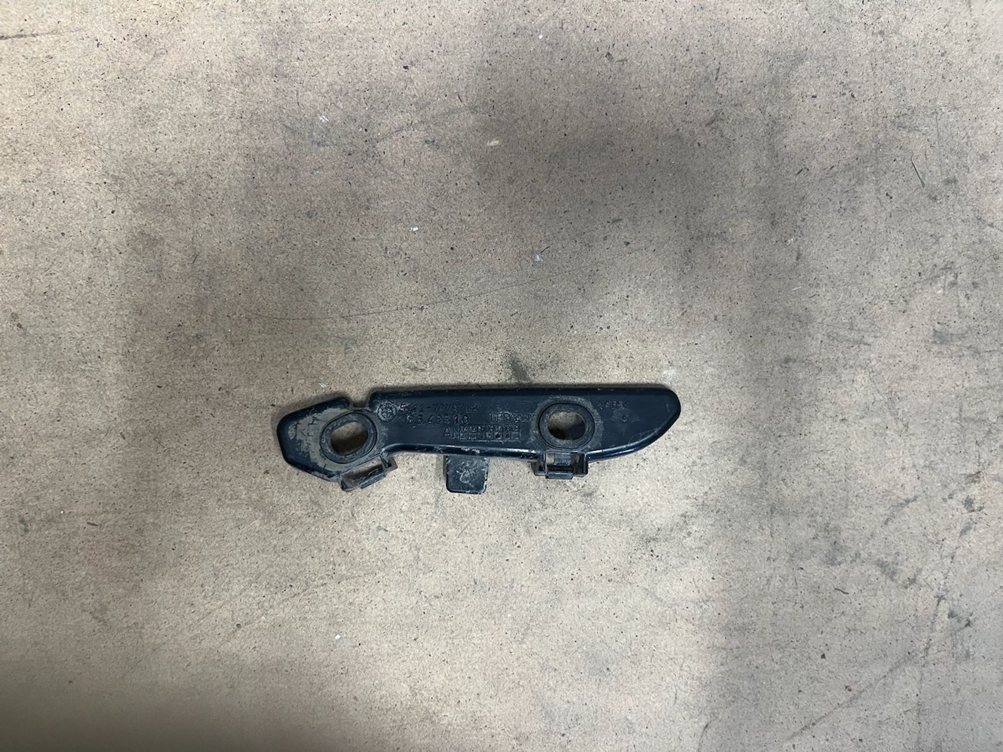 https://gcs.partsauto.market/rn-stockpro.appspot.com/thmbs/userImages/74b999aff9da8d5a09f9ff26dc196135/part/ba1989be-f11e-4269-8bf0-27401f0c28d2_1750325672117.jpg