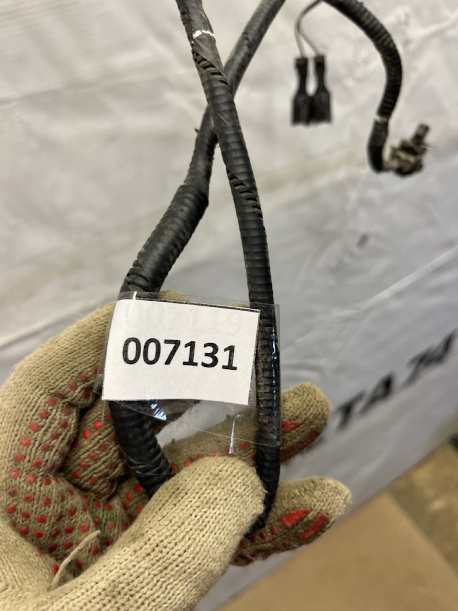 https://gcs.partsauto.market/rn-stockpro.appspot.com/thmbs/userImages/74b999aff9da8d5a09f9ff26dc196135/part/ba51d2da-be85-4bb2-bd0a-b9a6fea81947_1747378550262.jpg