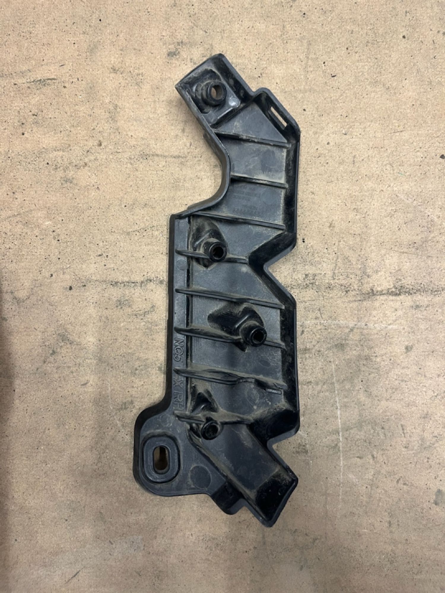 https://gcs.partsauto.market/rn-stockpro.appspot.com/thmbs/userImages/74b999aff9da8d5a09f9ff26dc196135/part/bb91f825-5969-4fa9-9347-89a74a199c22_1746184327830.jpg