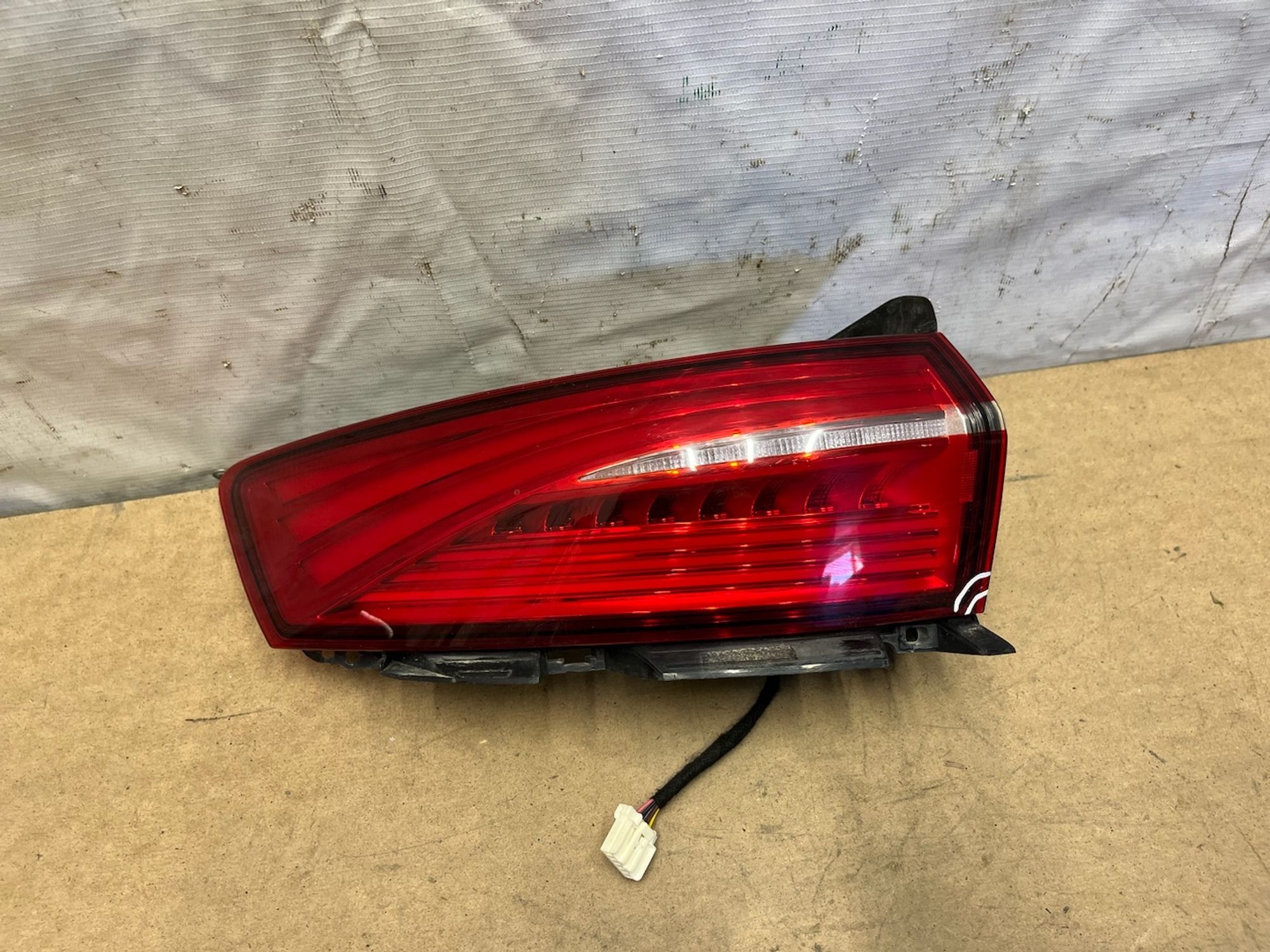 https://gcs.partsauto.market/rn-stockpro.appspot.com/thmbs/userImages/74b999aff9da8d5a09f9ff26dc196135/part/bc7894fb-e537-48d7-ad6a-f5599c8ff889_1747918008551.jpg