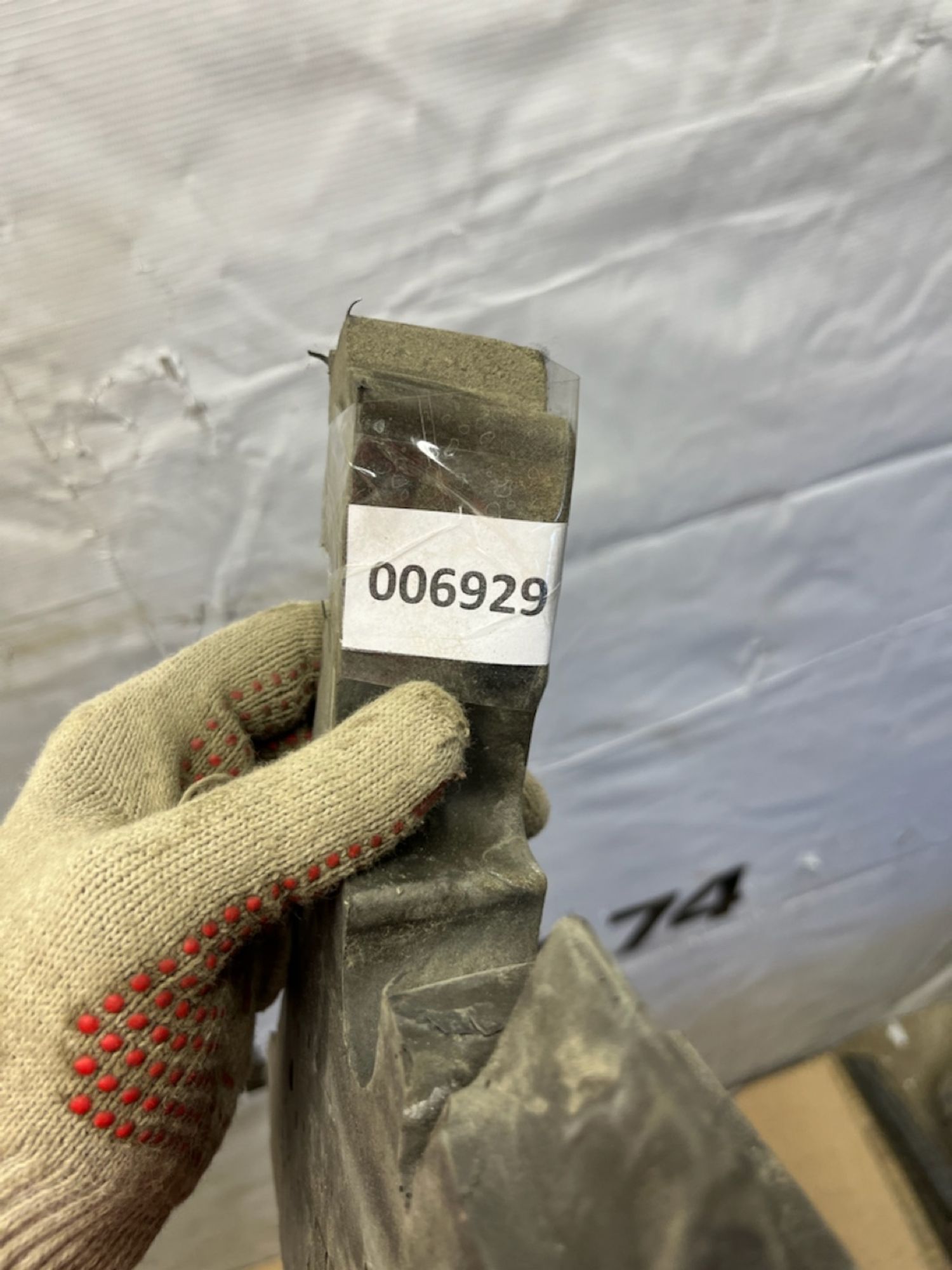 https://gcs.partsauto.market/rn-stockpro.appspot.com/thmbs/userImages/74b999aff9da8d5a09f9ff26dc196135/part/bc9b9ed1-a725-43f2-b2ee-a49d6e000630_1746014534297.jpg