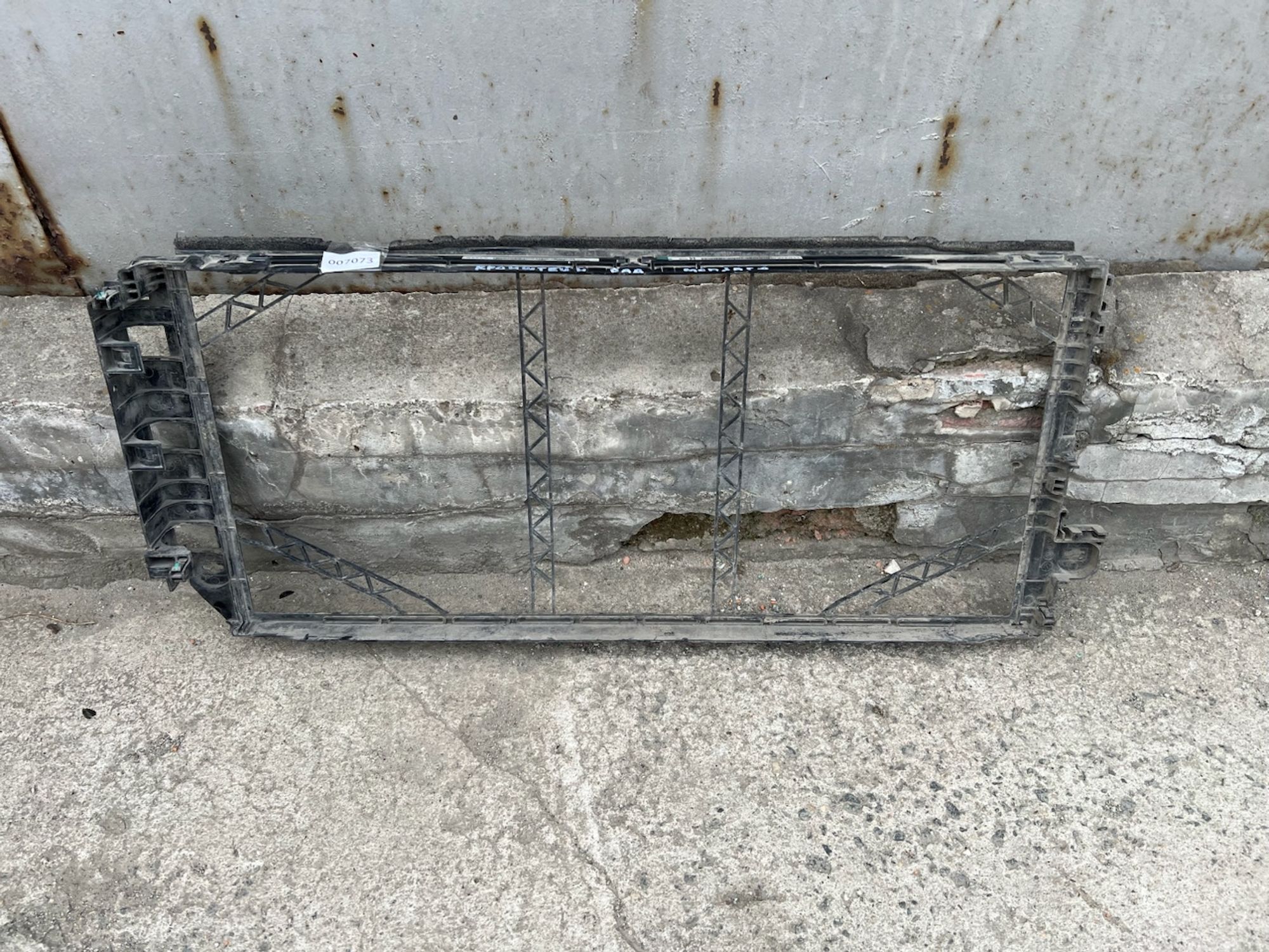 https://gcs.partsauto.market/rn-stockpro.appspot.com/thmbs/userImages/74b999aff9da8d5a09f9ff26dc196135/part/bdc41af9-a3f7-4199-a3b6-edcccab40186_1746727231824.jpg